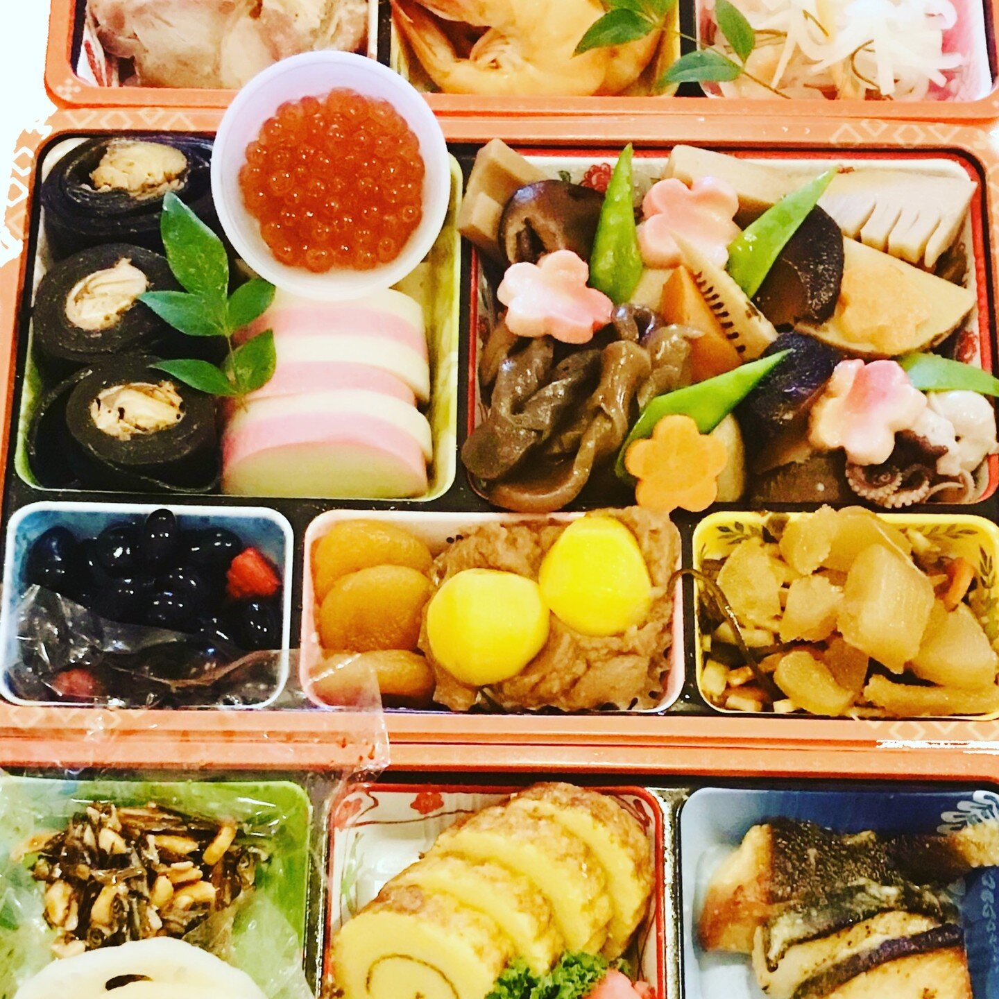 We are accepting Osechi 2023 order now! Please check our website gakyudc.com