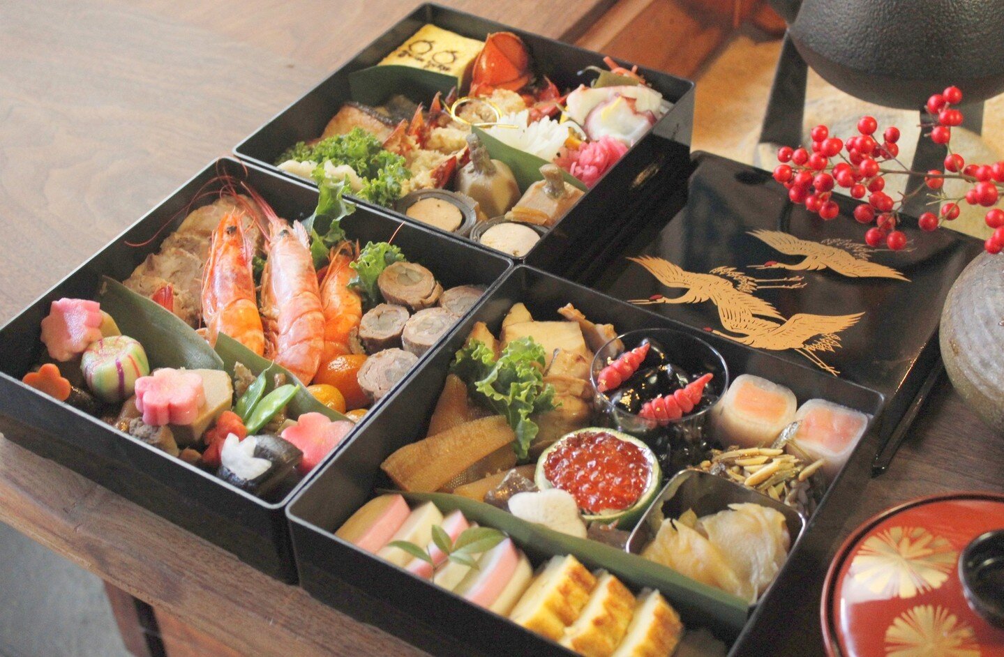 We are accepting OSECHI orders!
Check gakyudc.com