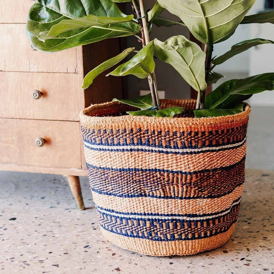 Favourite of the day! ✨️😍

 #handmade #environment #SustainableFashion #giftideas #souvenirs #uniquegifts #ethicalcrafting #EcoFriendly #weavingcommunity #madeinkenya #sisalbasket #weavers