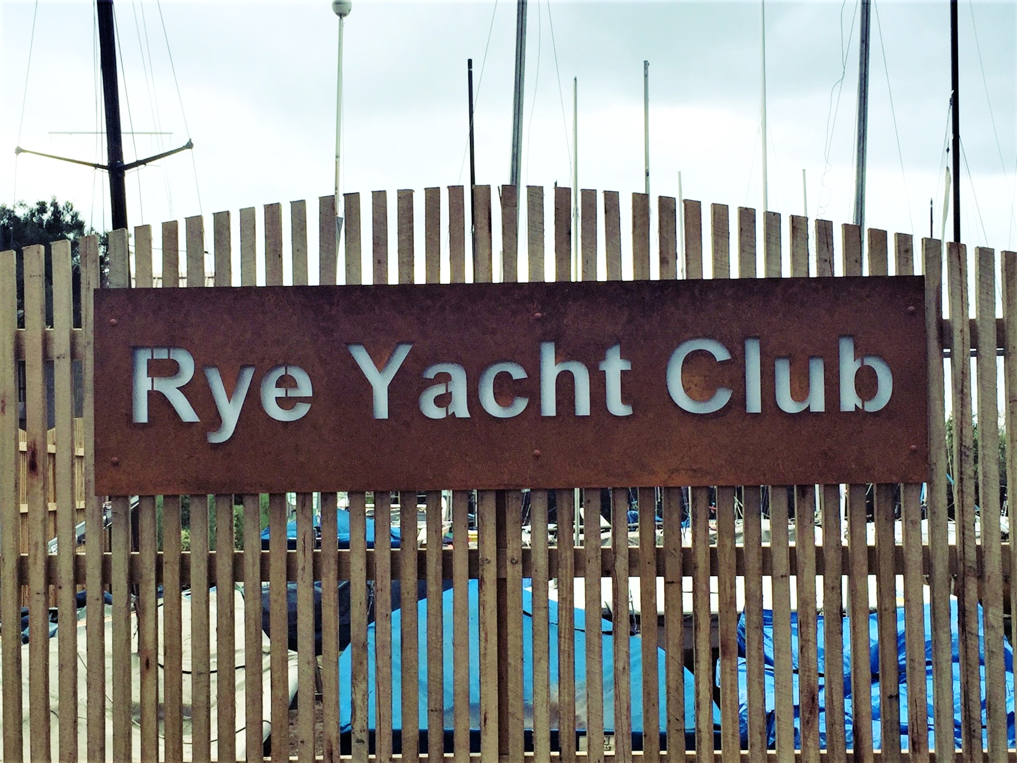 RYE YACHT CLUB SIGN