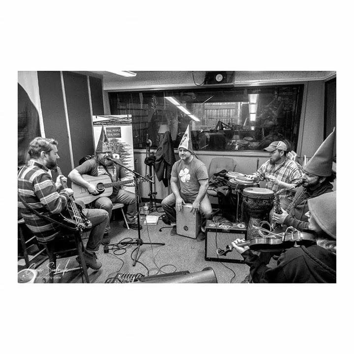 Stream of  WPKN SUNDAY BRUNCH CONCERT