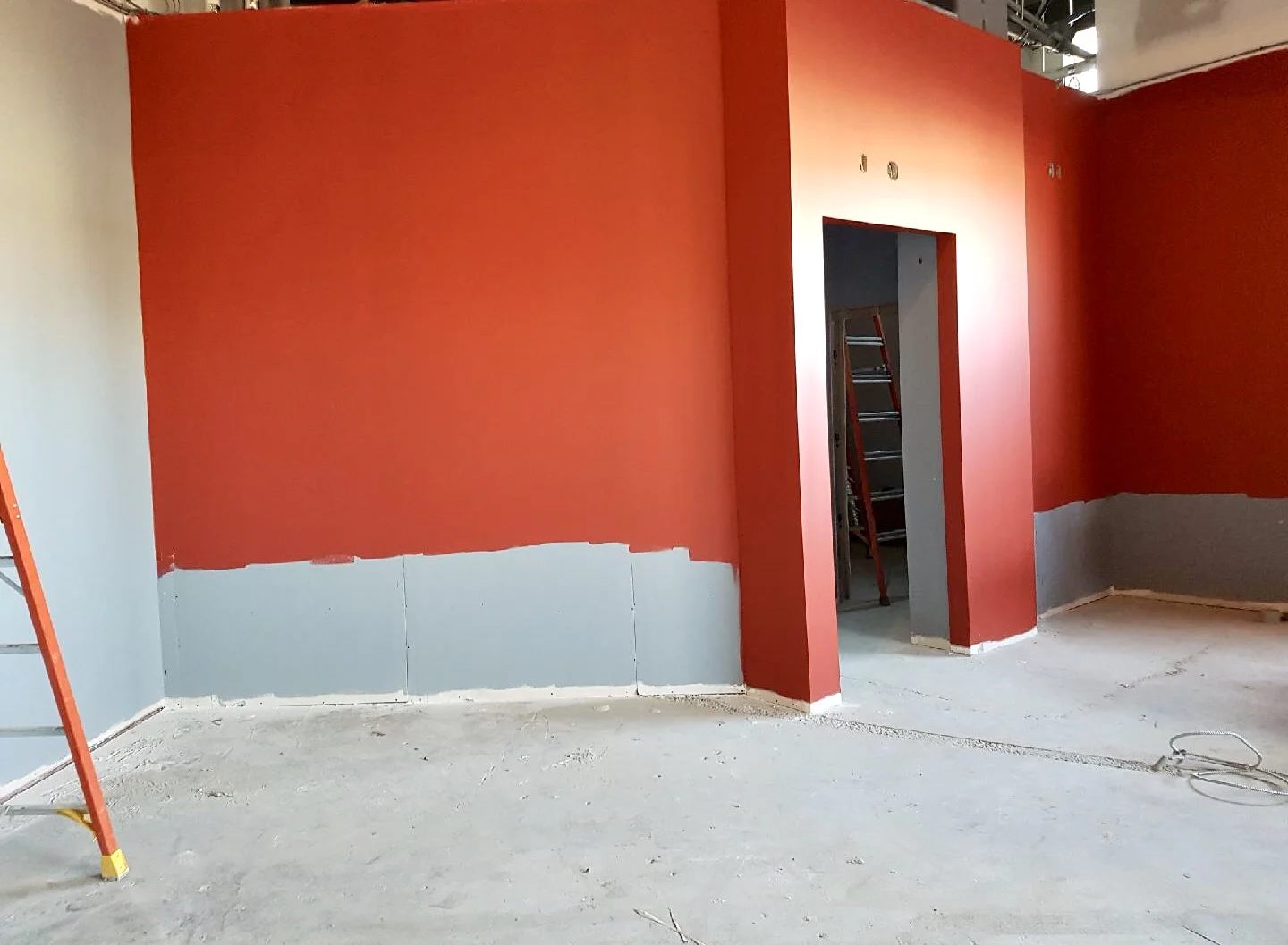 How to paint a red wall. Painting services that cause a change