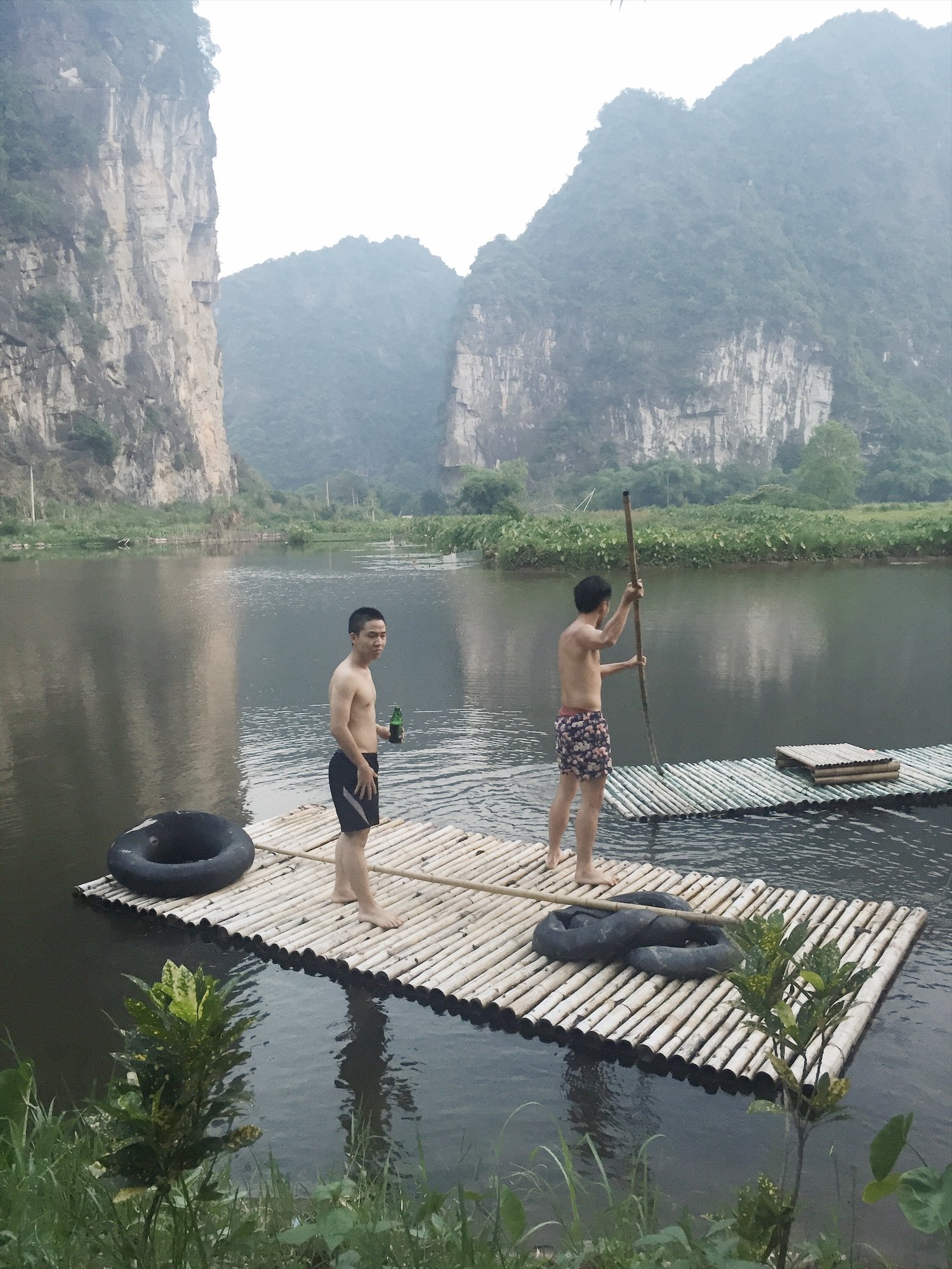 Cất một ít không khí, gói một chút hương sắc trời Tràng An vào trong túi để thi thoảng kể cho mọi người nghe.