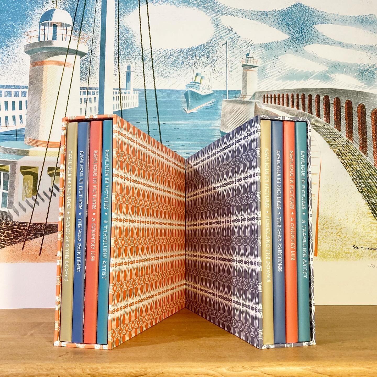 A huge thank you to everyone who has ordered a boxed set of our Ravilious in Pictures Collection. We launched these as a special gift to coincide with the @bloomsburyjamboree Christmas fair and the response has been amazing! 

The boxes are hand made