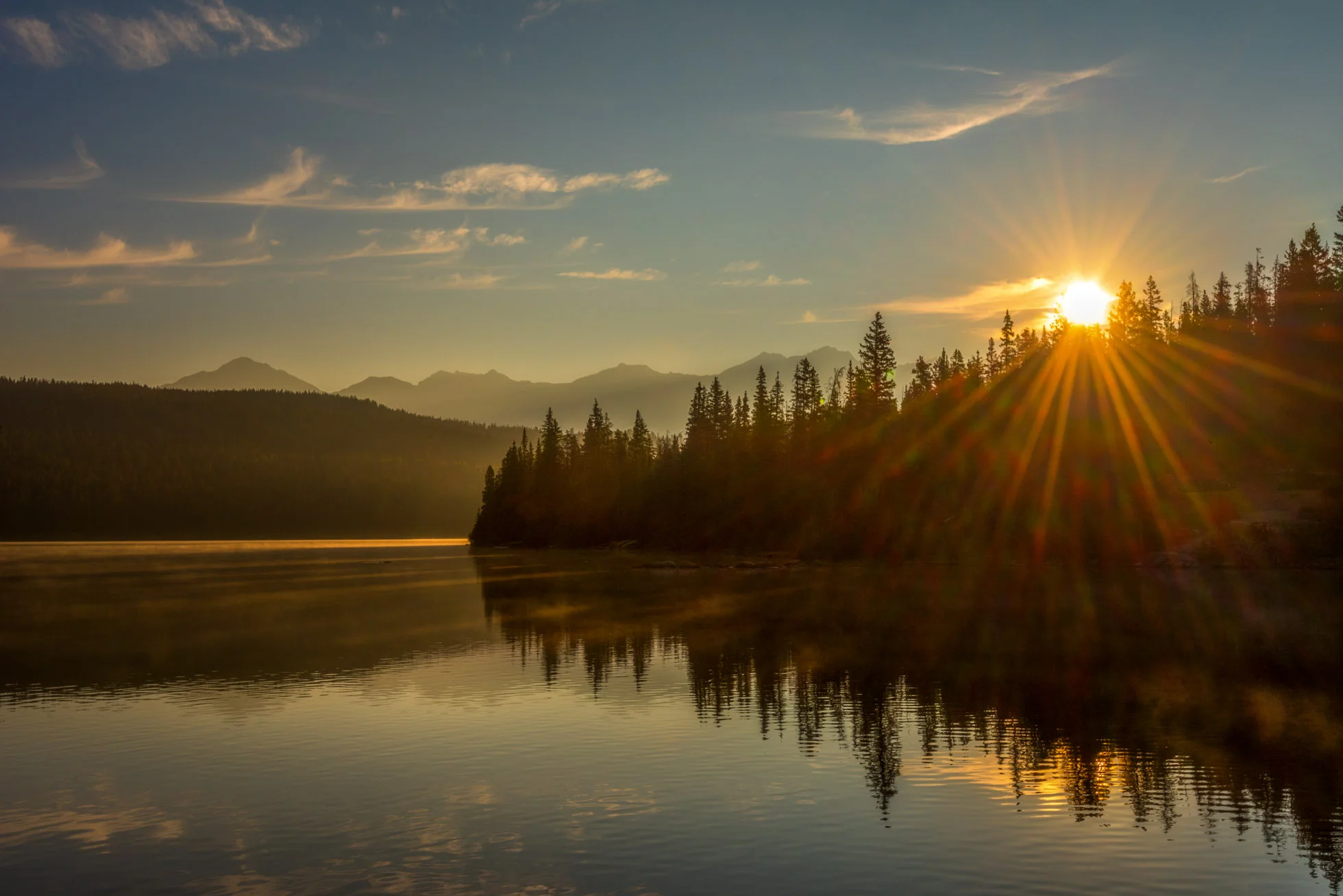 Morning light at Pyramid Lake 