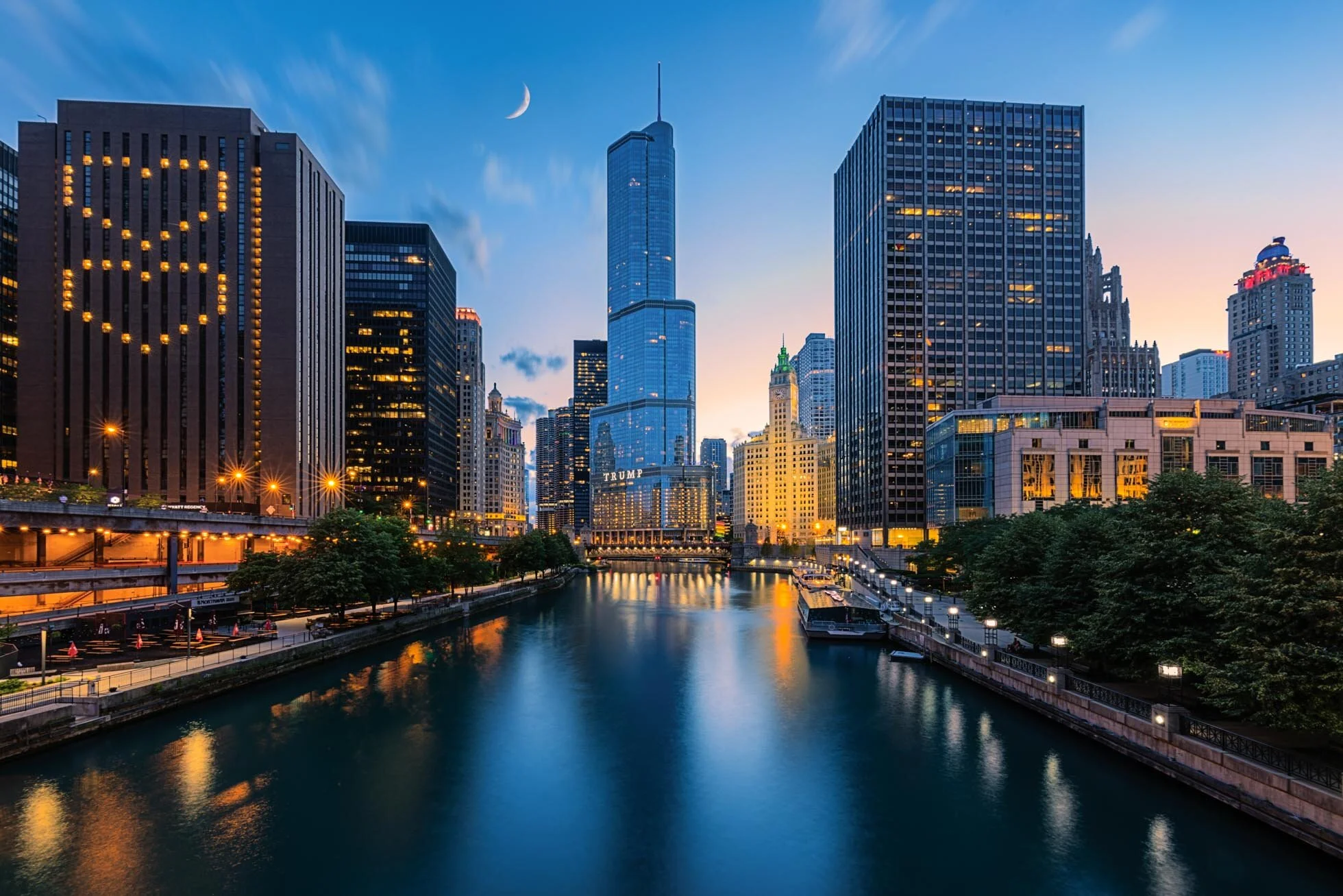 Blue Hour Chicago KRP-001.jpg