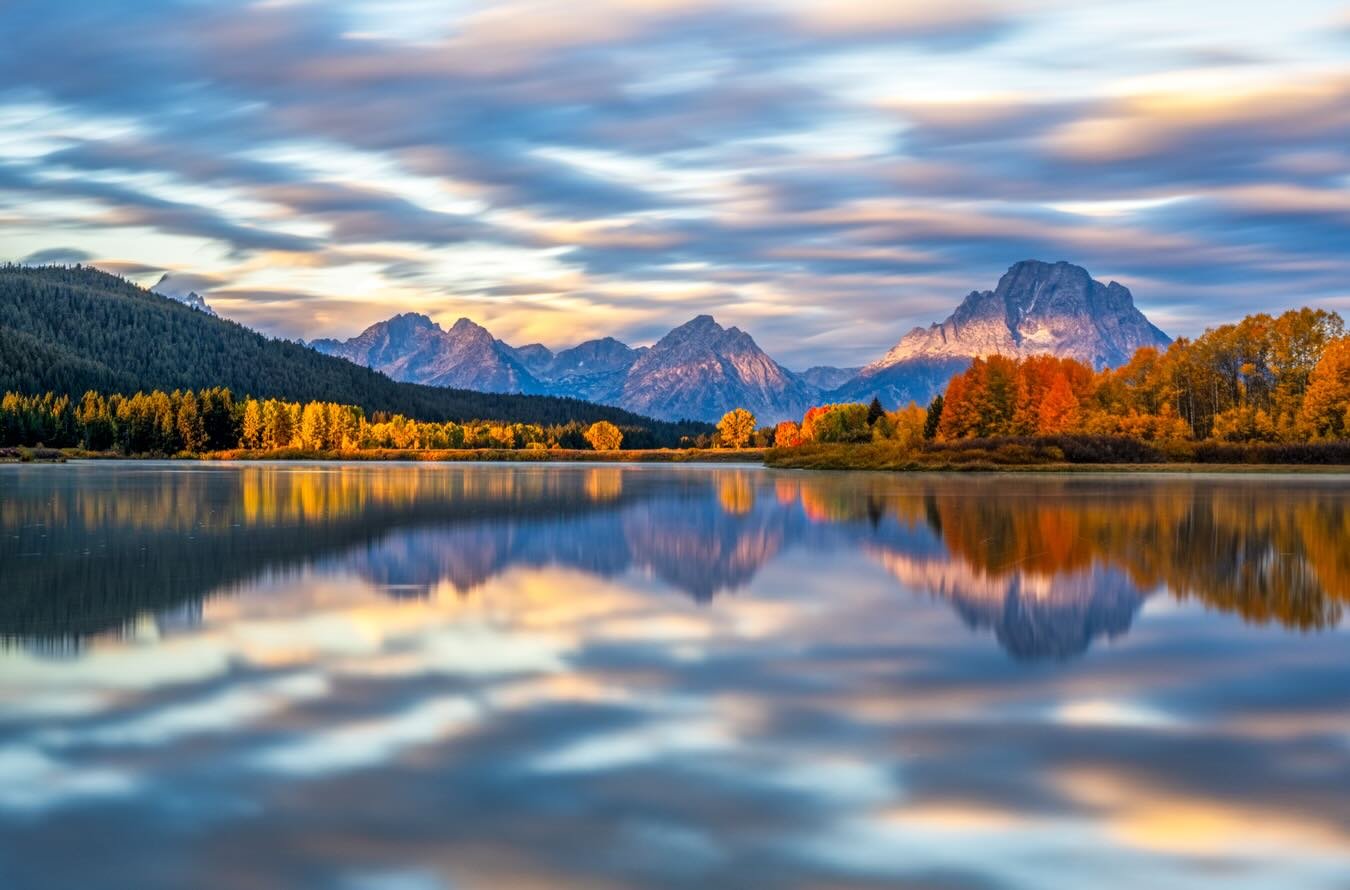 One spot has opened up in this fall&rsquo;s Magic in the Tetons retreat! Join me for a great adventure and experience the magic of autumn in an amazing place 🏔️ 💙
.
A group of photographers from @womencapturemagic have come together to share our lo