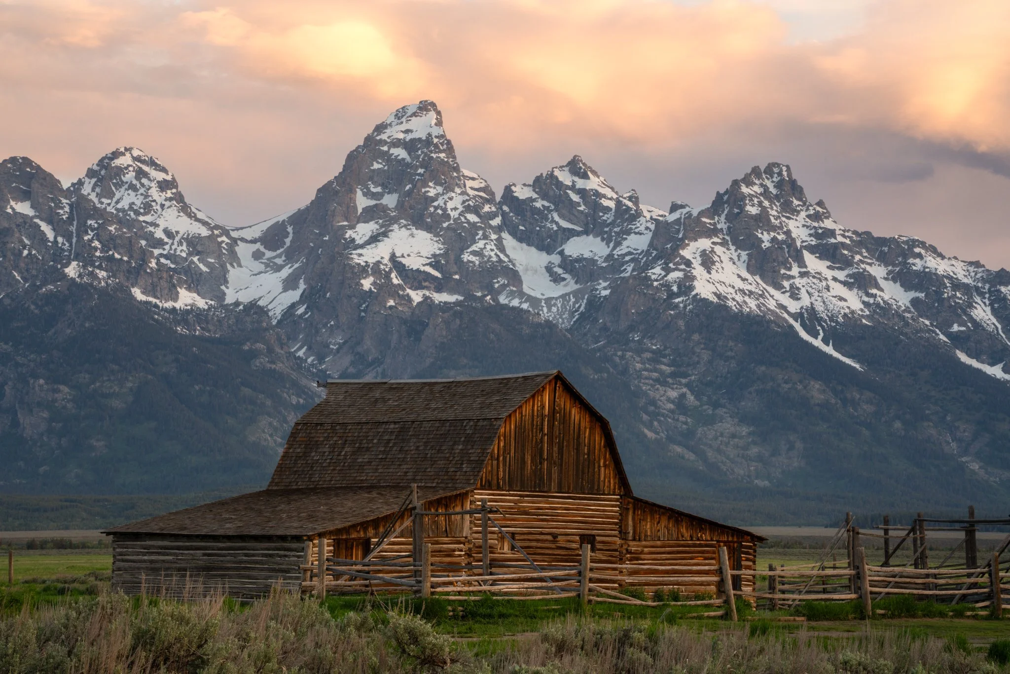 Morning light on John Moulton Barn-01.jpg