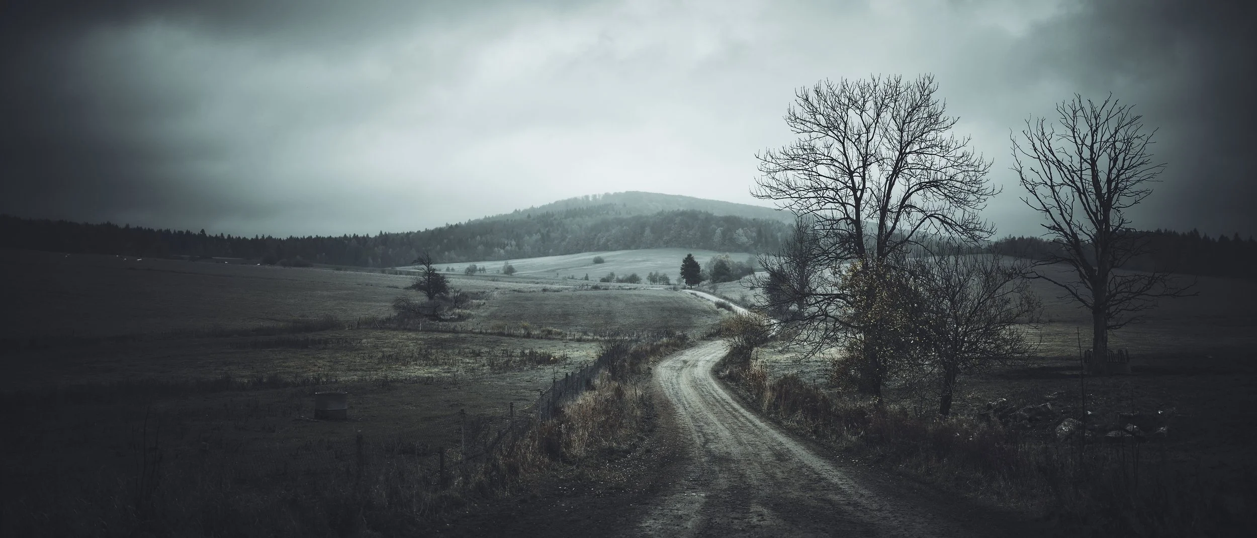   [ coming back to Low Beskids, such a joy. Every year, every day. Visiting same places mixed with new revelations. Small yet soo intense… check the “Ranges” section for more ]  