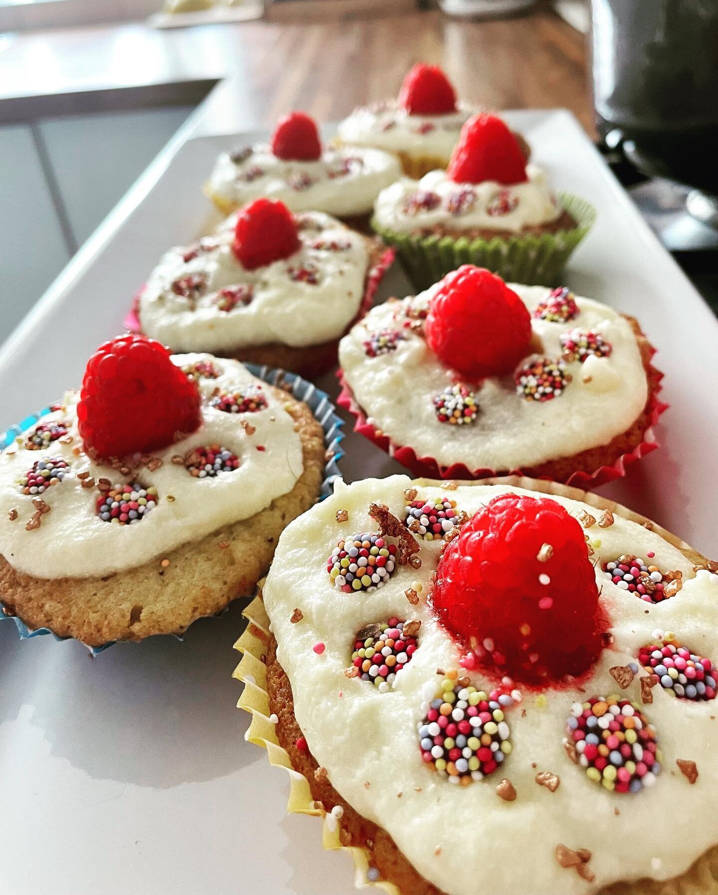 Father&rsquo;s Day Bakes 😋. Thanks @izzie_sg and Little G. Big &hearts;️