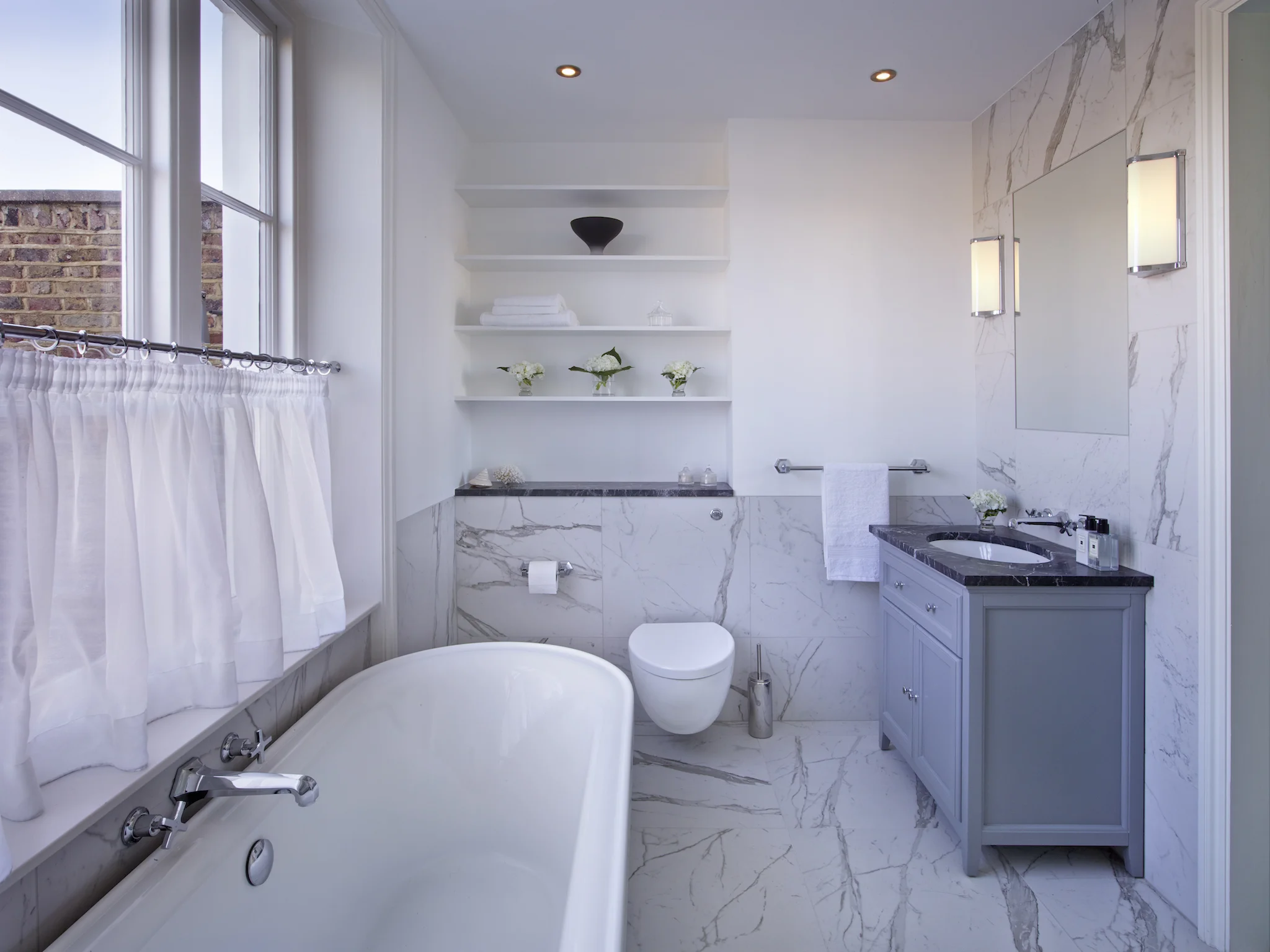 BATHROOM_2 Lonsdale.jpg