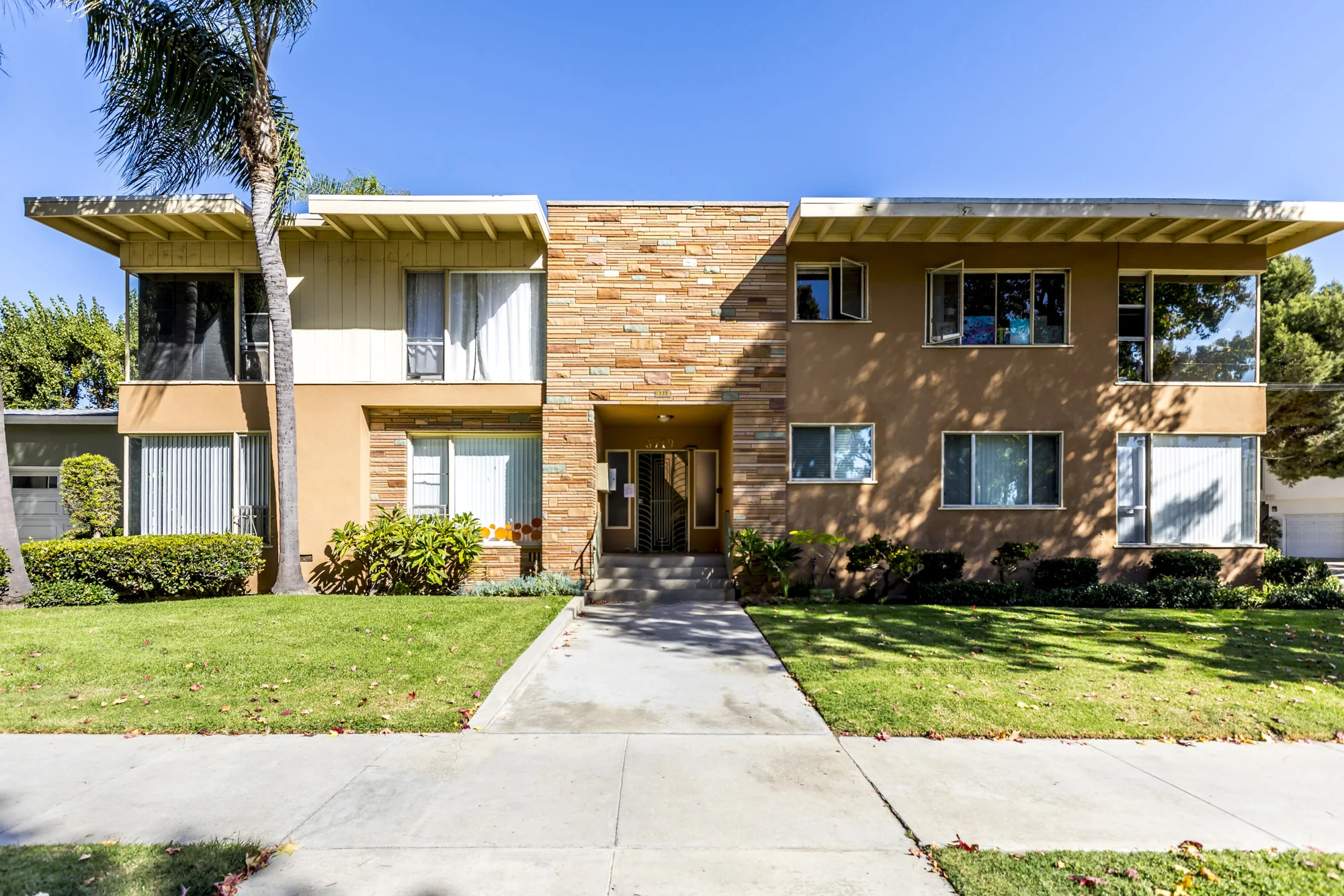 3719 East 1st St, Long Beach, CA 90803