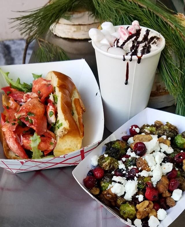 Day two of @sowaboston Winter Market Weekend. An unbelievably stacked Menu with Wellfleet Oysters, Lobster Mac and way more.  Here until 8.