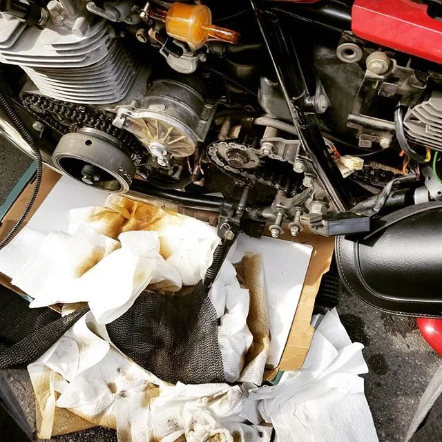 Didn't get to ride today, but I made a proper mess. If you're not riding, you better be fixing. ❤️❤️🏍️✌️