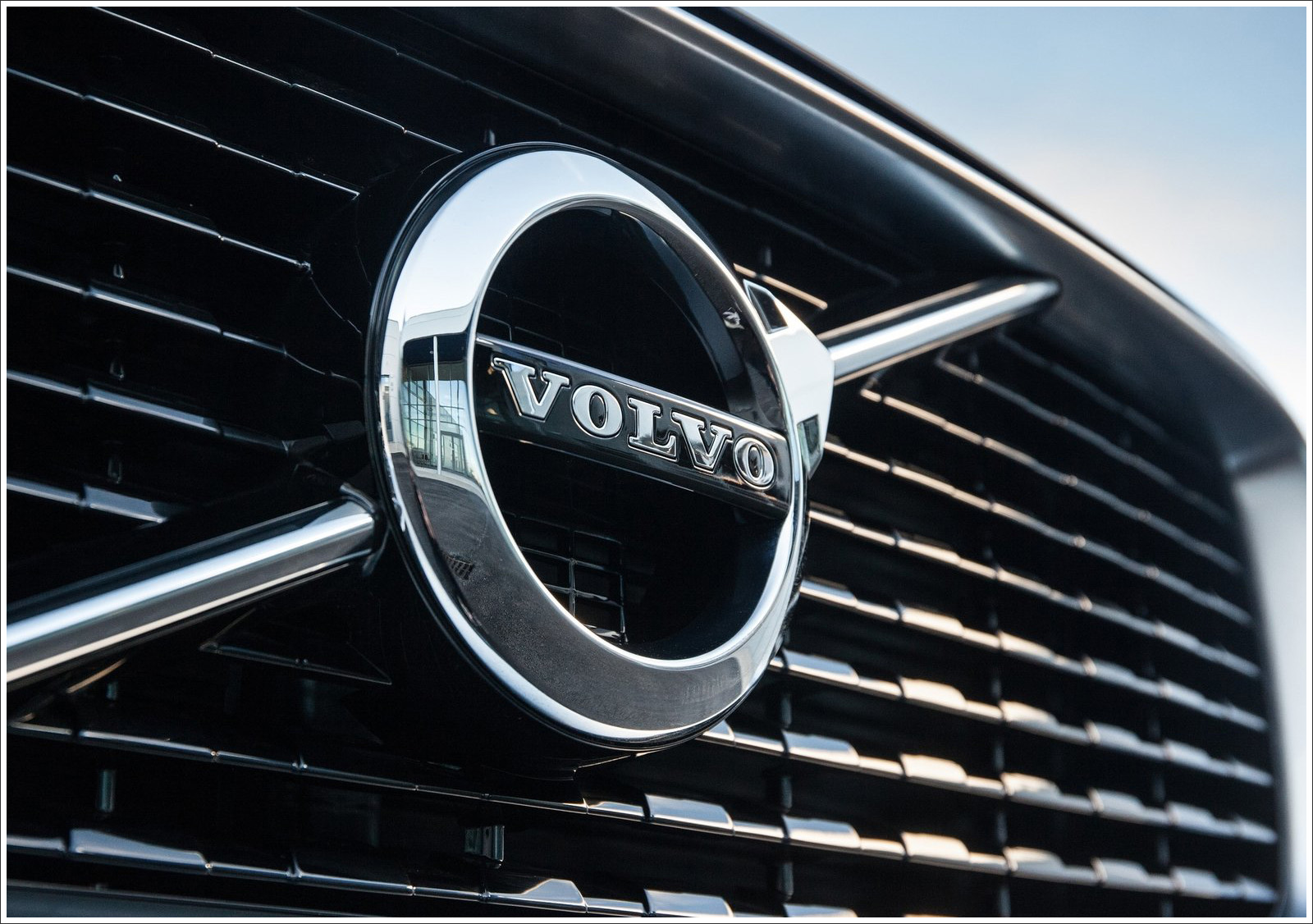 VOLVO Label.jpeg