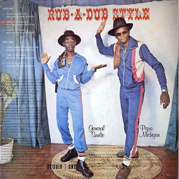 clarks shoes michigan