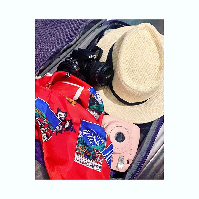 “What’s in your suitcase?” - spoken in the same voice as Samuel L Jackson’s Capital One “What’s in your wallet?”tagline. #travel #necessities#capitalone #whatsinyoursuitcase