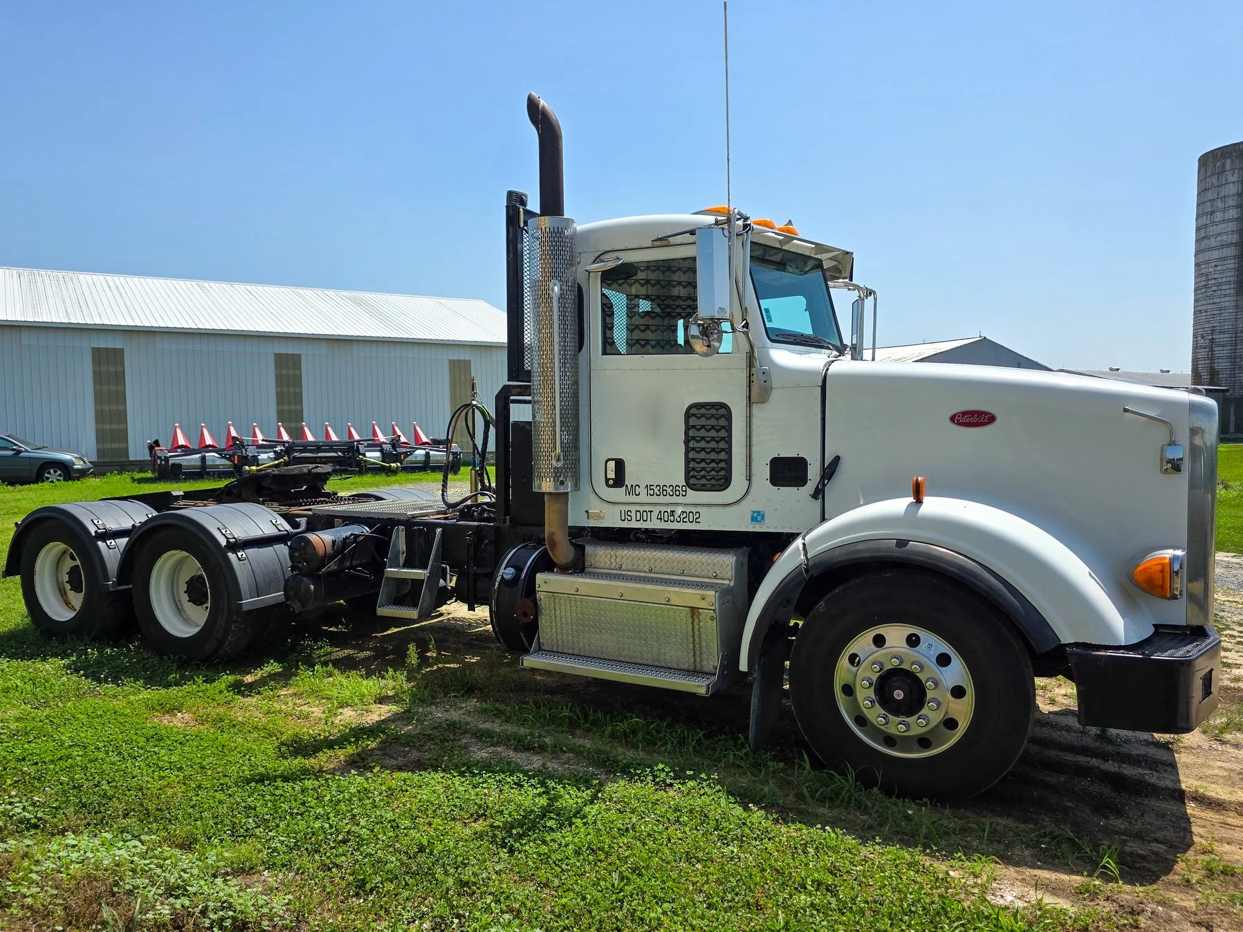 2014 Peterbilt 367  (4).jpg
