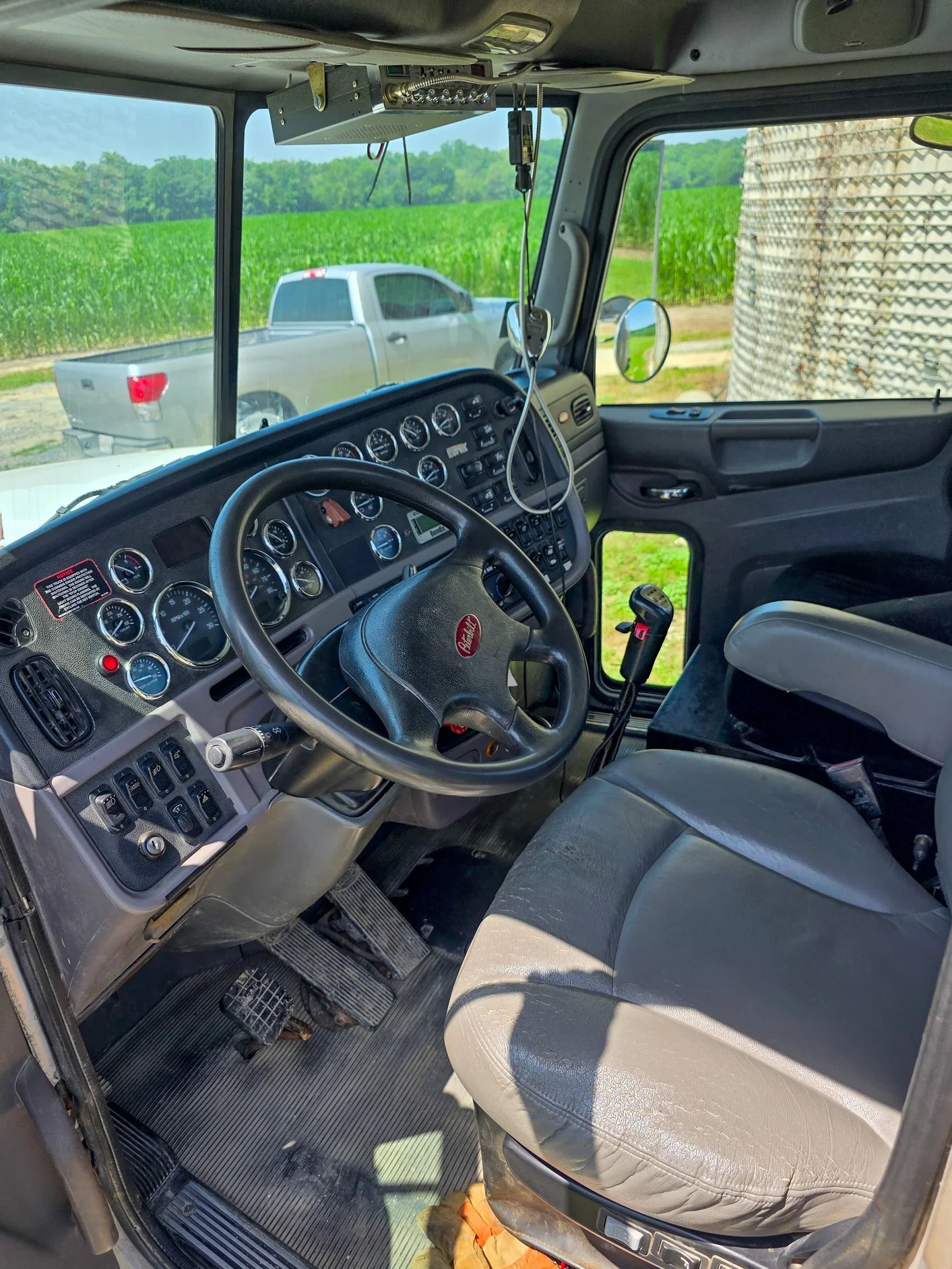 2014 Peterbilt 367  (7).jpg