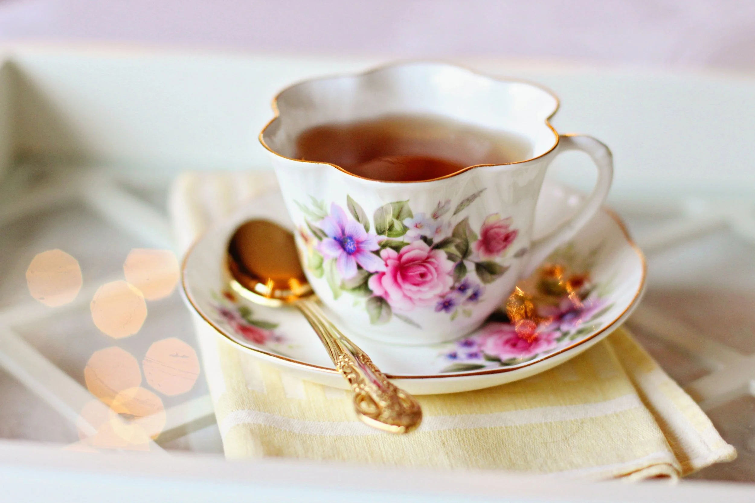 blur-cup-drink-355097.jpg