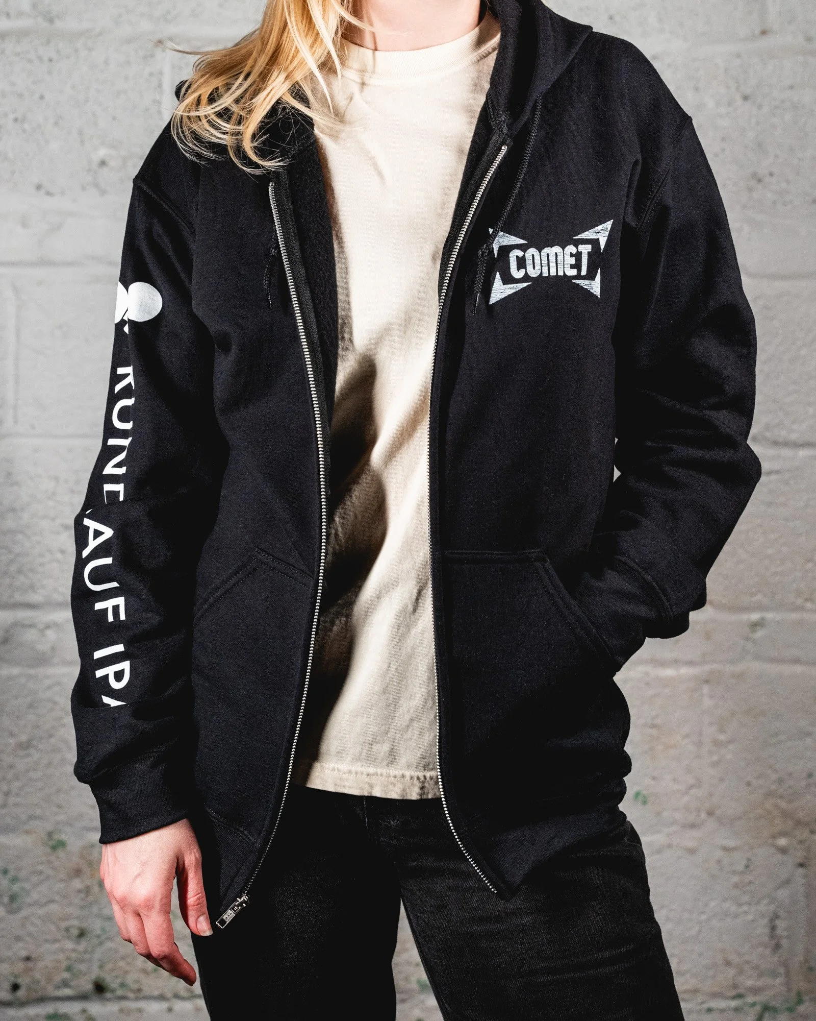 2025-2-16_CometMerch_WEB-41.jpg