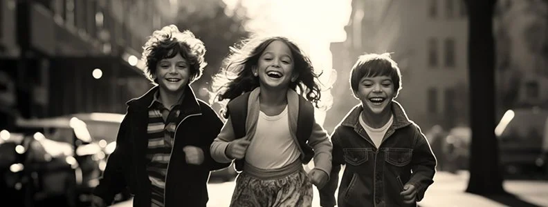 W8_BannerImagesupdatedkidswalking_2.jpg