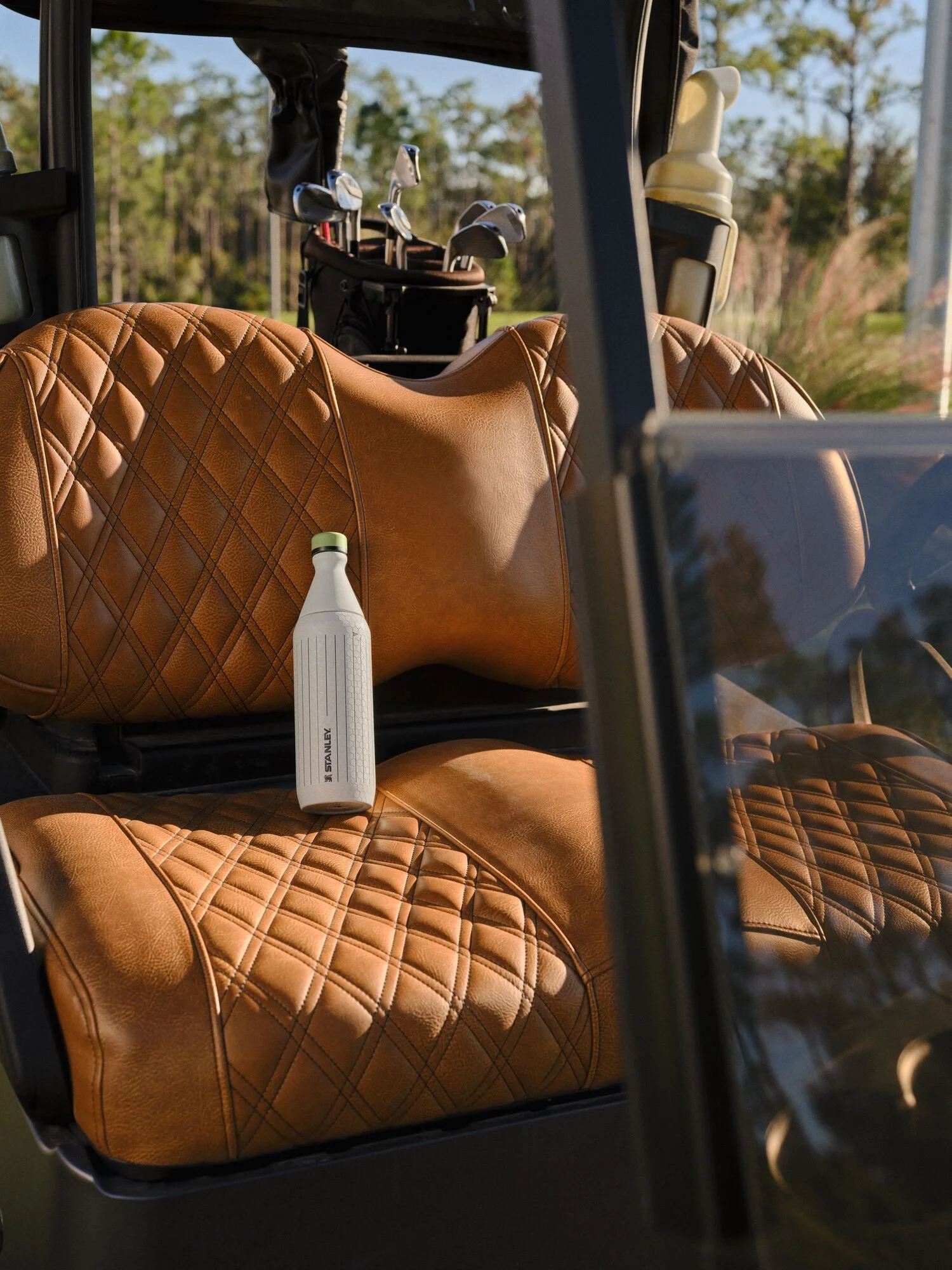 Large_JPG-H126-OMNI-NellyKorda-AllDaySlimBottle-1379.jpg