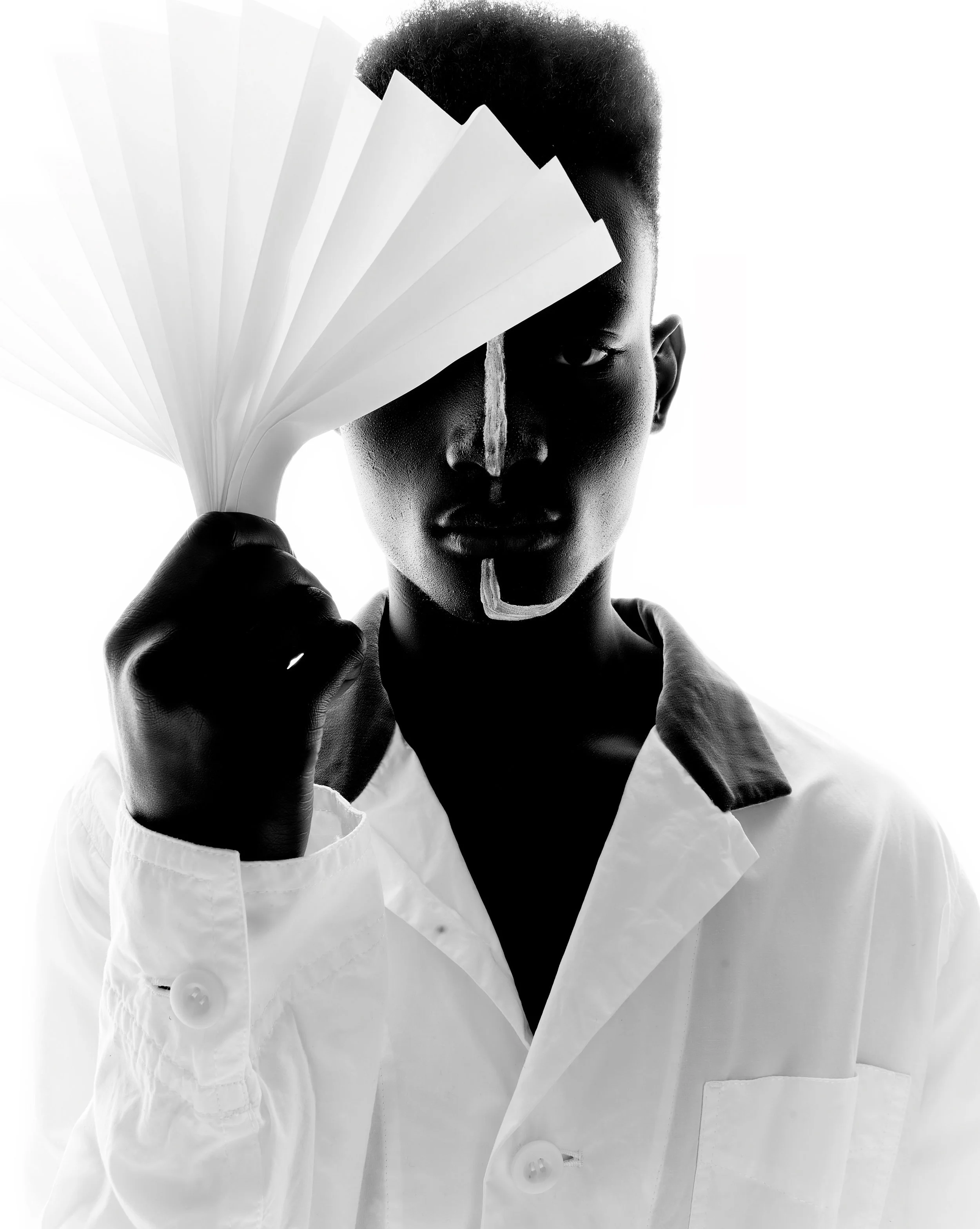 AMAZING_WHITE72537.jpg