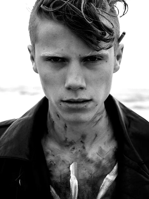 AMAZING_MAG_SCANDANAVIAN_SEPT_2013_007.jpg
