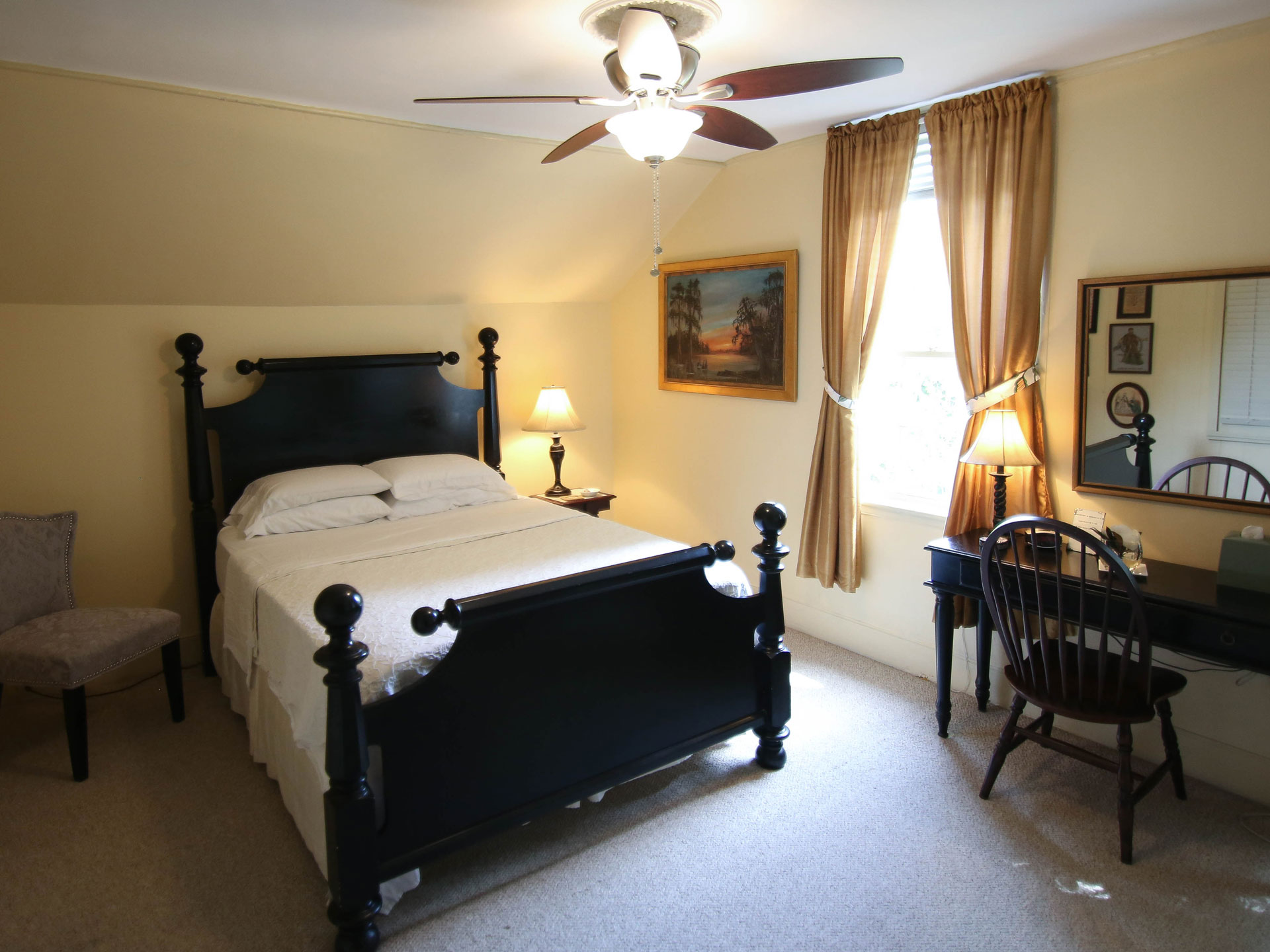 Rooms-3.jpg