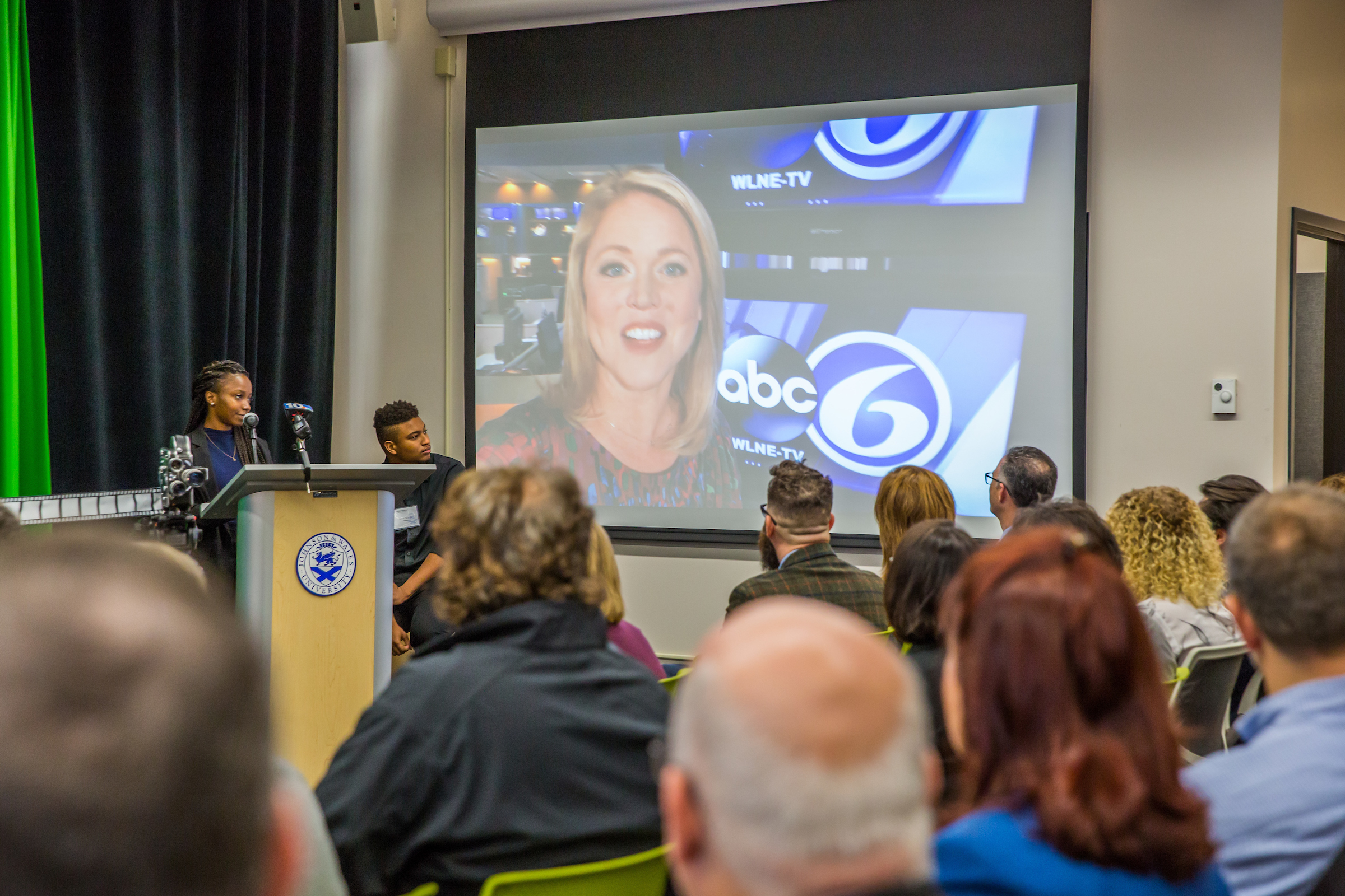 20191004_CenterForMediaProduction-Opening-5I0A4213.jpg