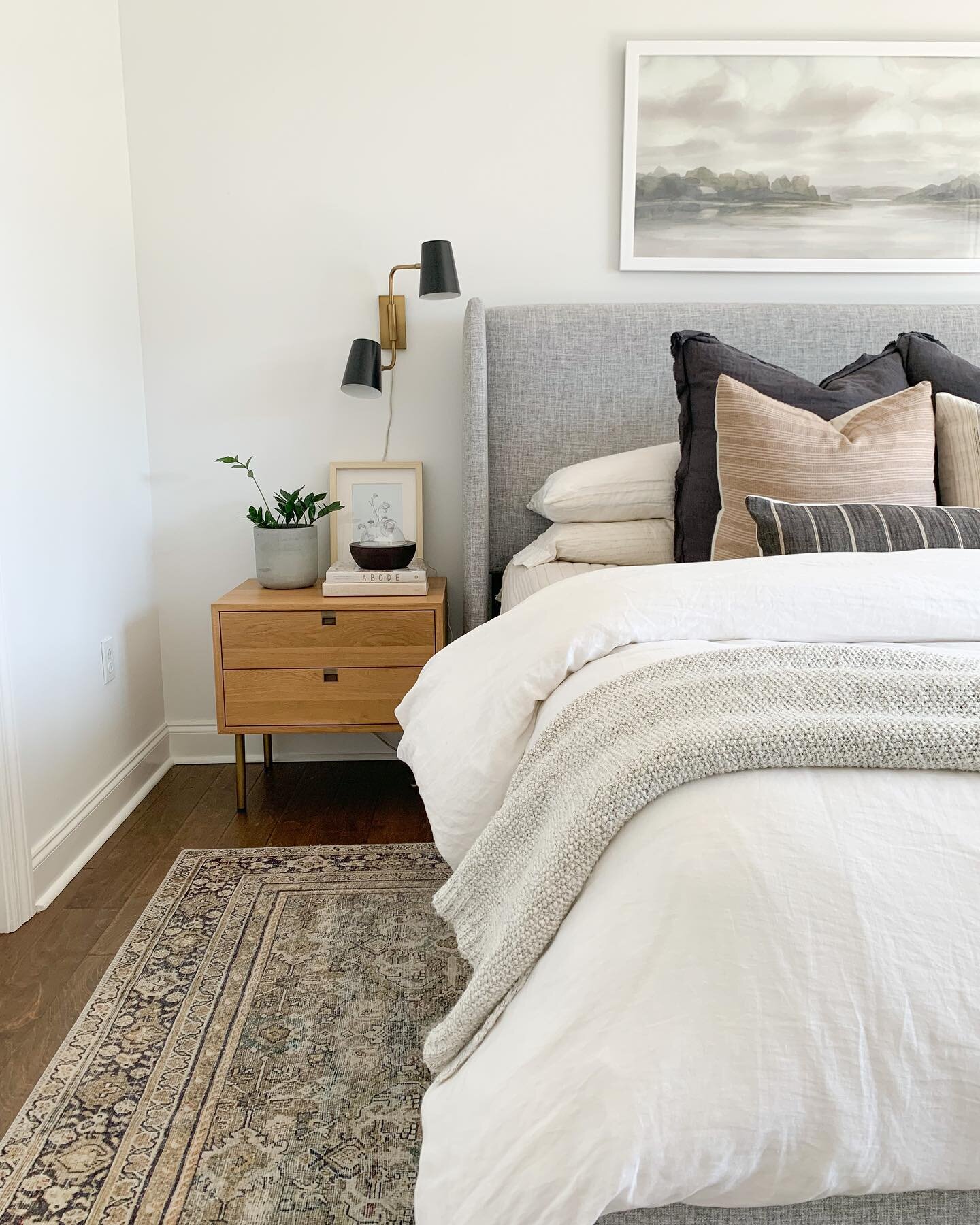 Love all the natural light our bedroom gets this time of year. It&rsquo;s still one of my most fav/peaceful spots in the house, even a couple years after finishing it. I do most alllll my nightly reading from here. My goal is to read much more this y