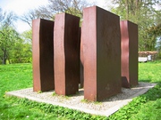 Skulptur i 6 dele. Jern. Hestkøbgård, Birkerød. 1978.