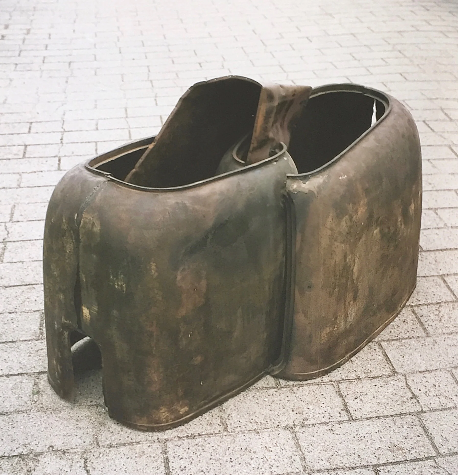 Skrotskulptur, 1964. Tilhører Heart, Kunstmuseet i Herning.