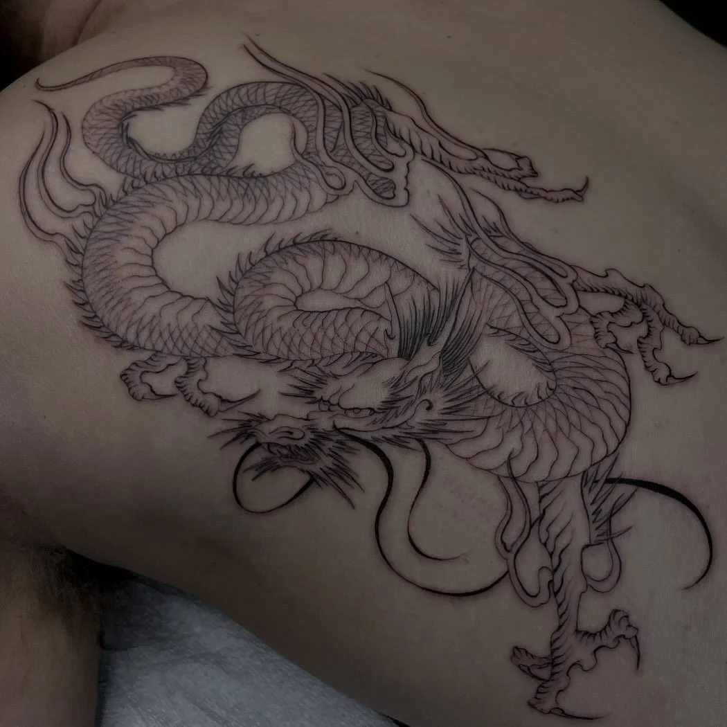 More of this in the new year 🙏 @redemptiontattoo 
&bull;
&bull;
&bull;
&bull;
&bull;
&bull;
&bull;
&bull;
&bull;
&bull;
&bull;
&bull;
&bull;
#tattoo #blackandgrey #blackandgreytattoo #fineline #finelinetattoo backtattoo dragon dragontattoo boston bo