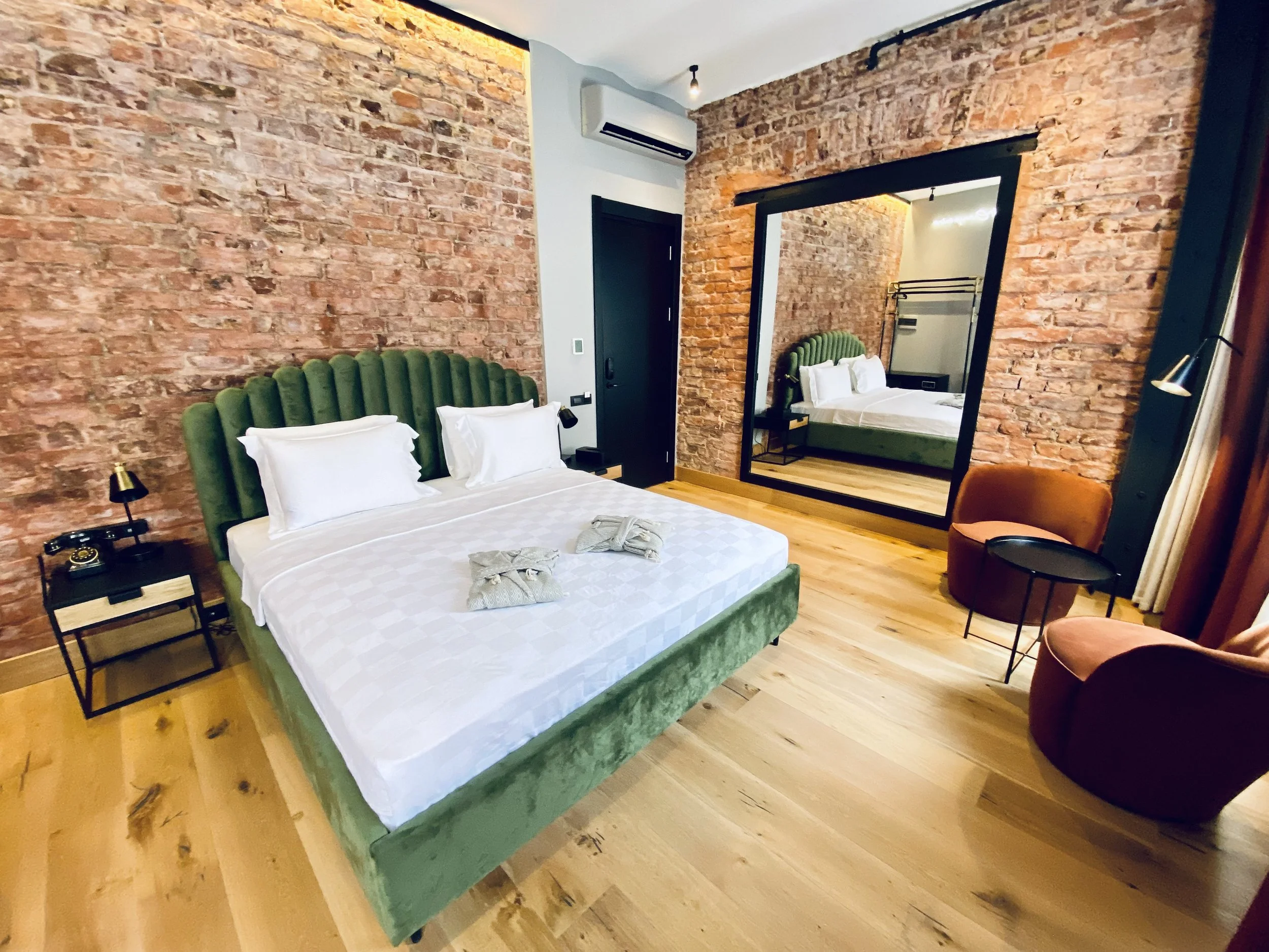 25 ODALI BUTIK OTEL HALINE GETIRILMISTIR