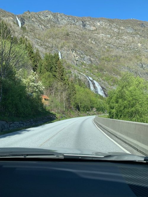 Drive_From_Bergen_Norwary_David_Yarborough_5.jpg