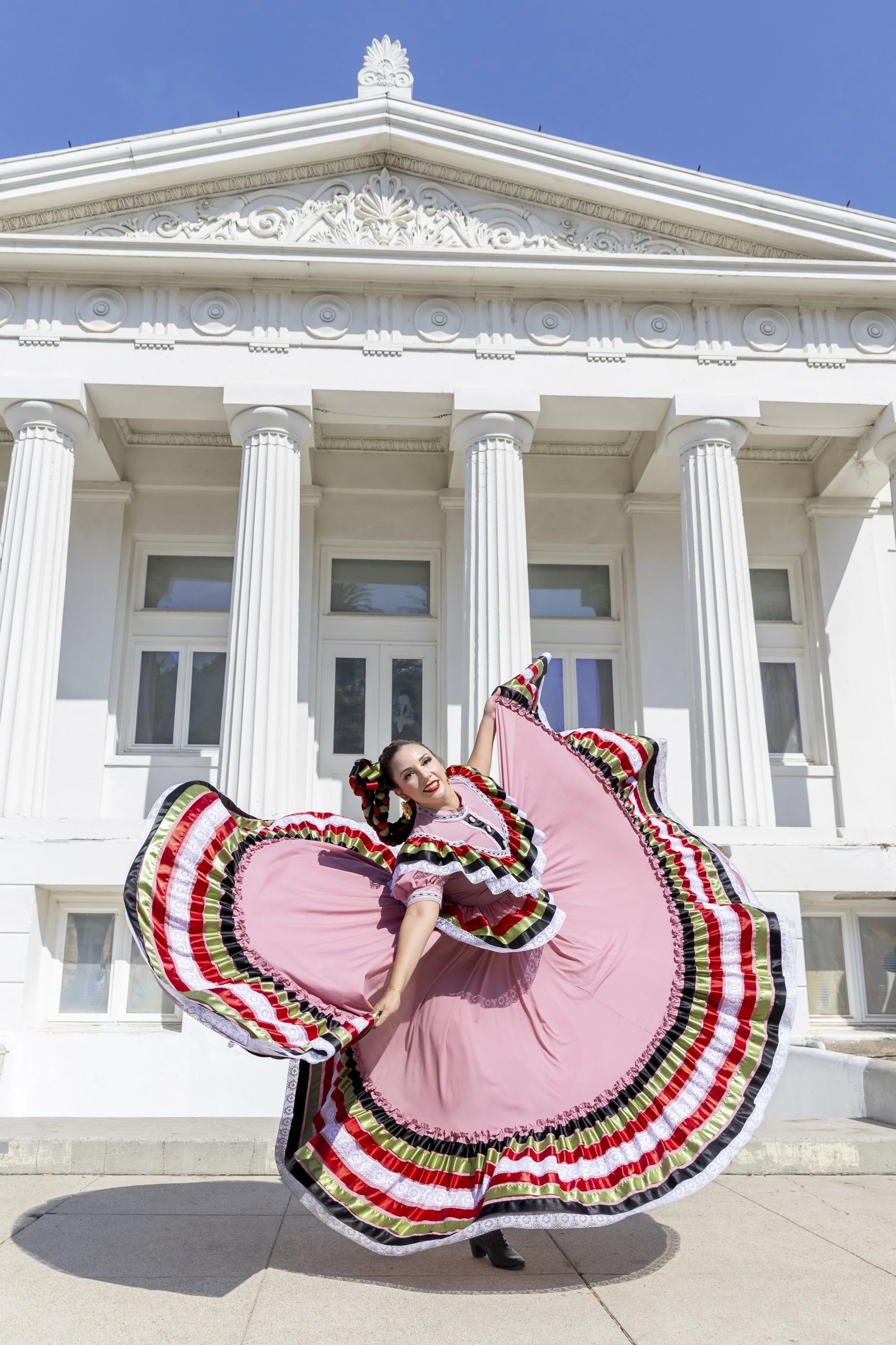 VisitOxnard_Folklorico_TaraHoward-31EDIT.JPG