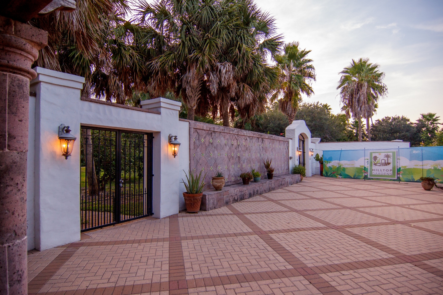 Hilltop Gardens Entrance