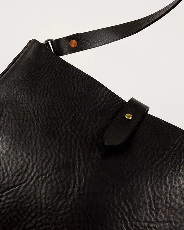 A close up of our Field Bag. Items are produced bespoke to the buyer. Feel free to get in touch for your own Severn Cooper leather goods.