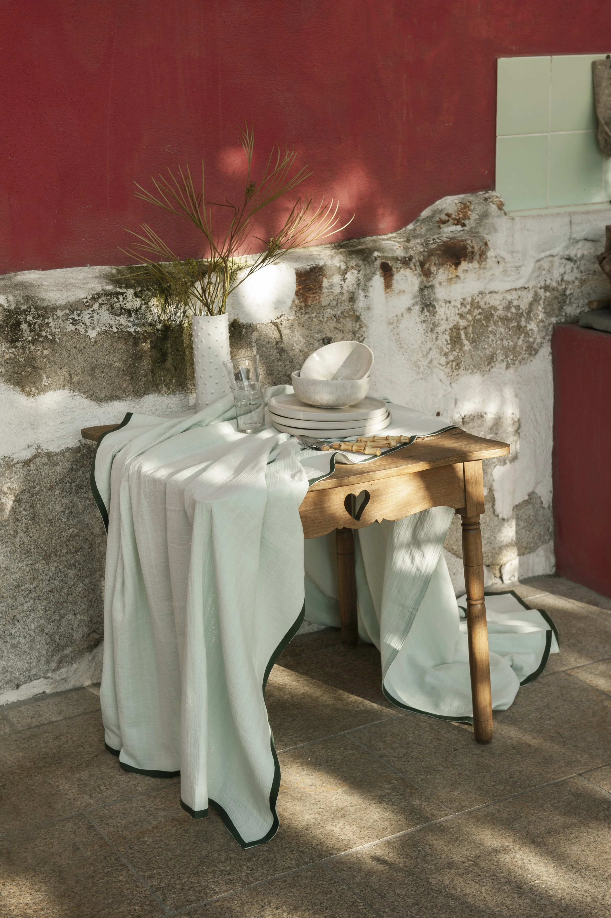 Table Cloth Mint with Bottle Green Tape