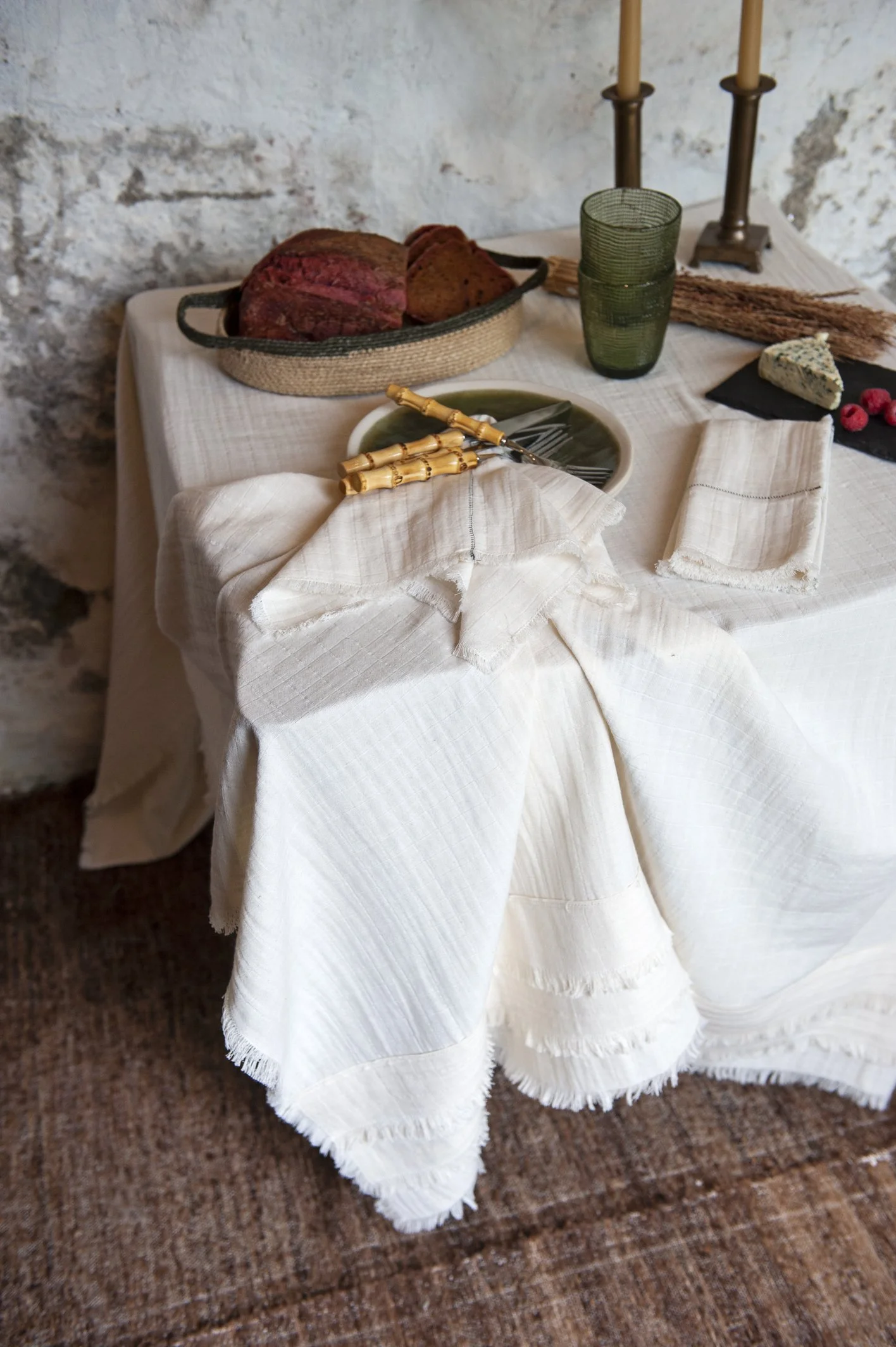 AW25_41_table cloth natural 3 layer_ 140 x 280 cm_Set 2 Natural Cut & Sew Napkins Bottle Green Branch.jpg