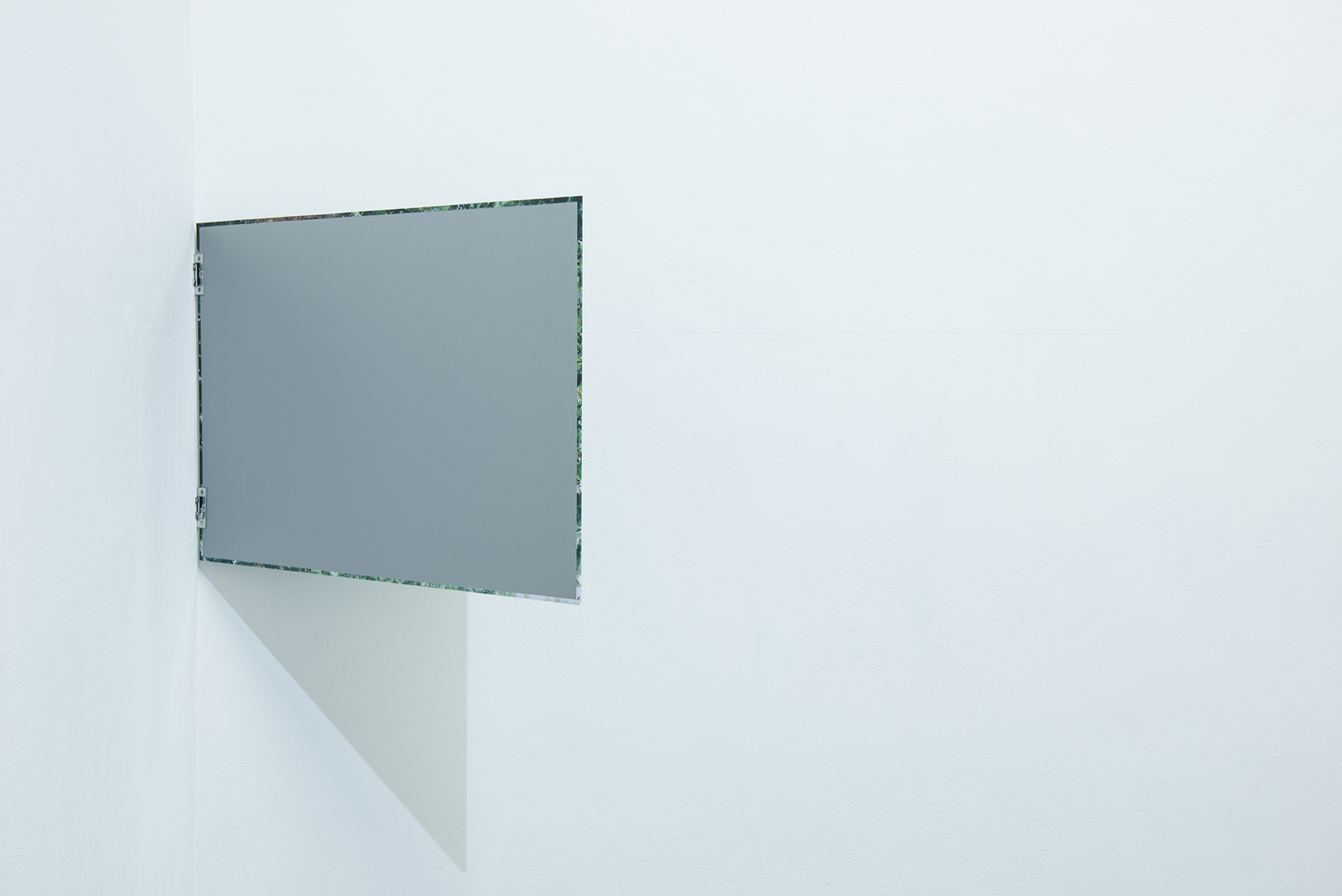 Between documentation web size 7.jpg