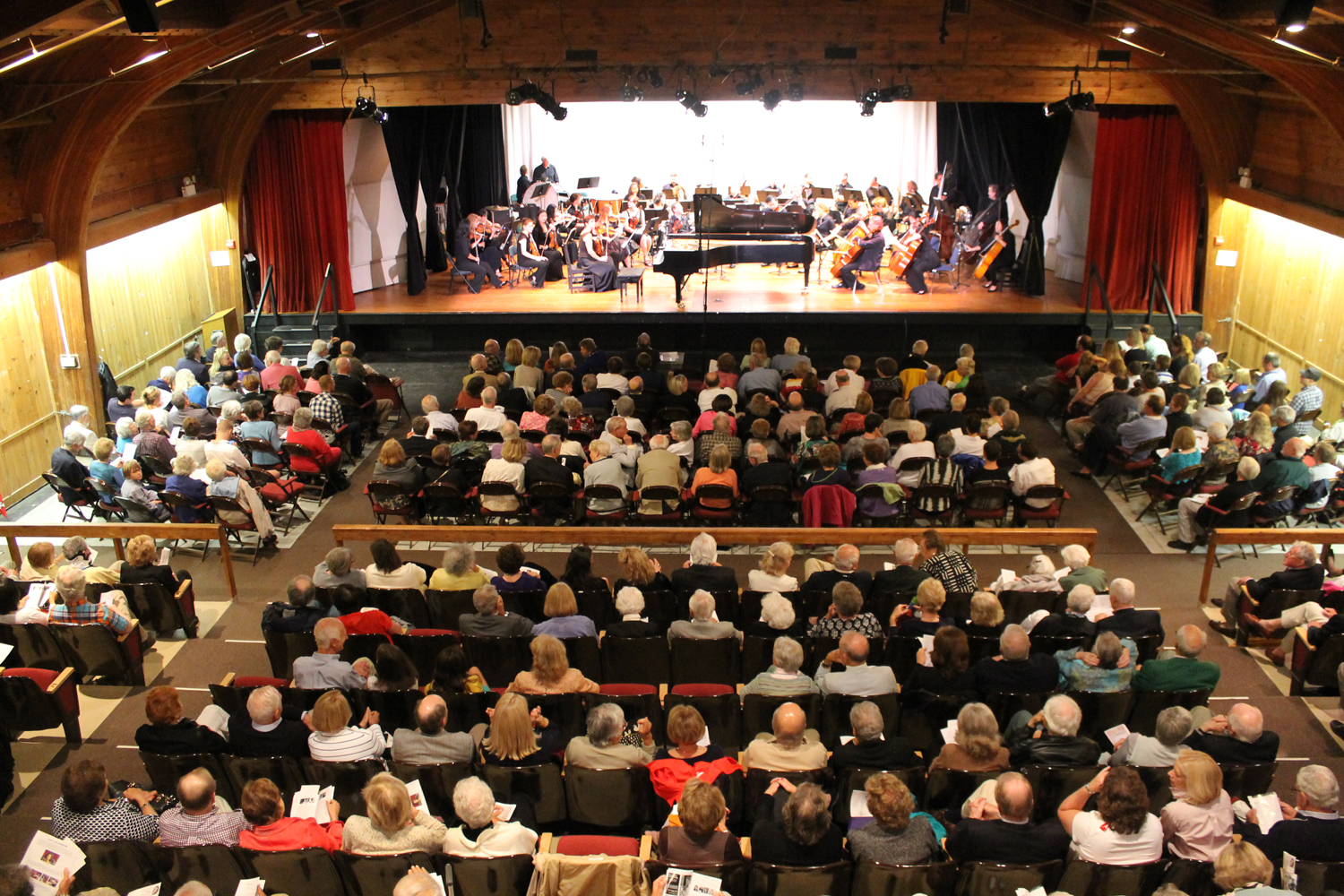 arkell concert w audience! lo res.jpg