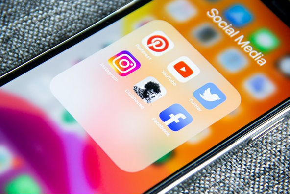 Social Media 