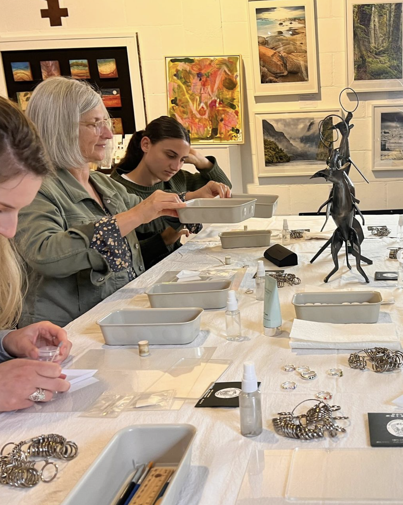 Running a Successful Workshop - a Guide for Artists 