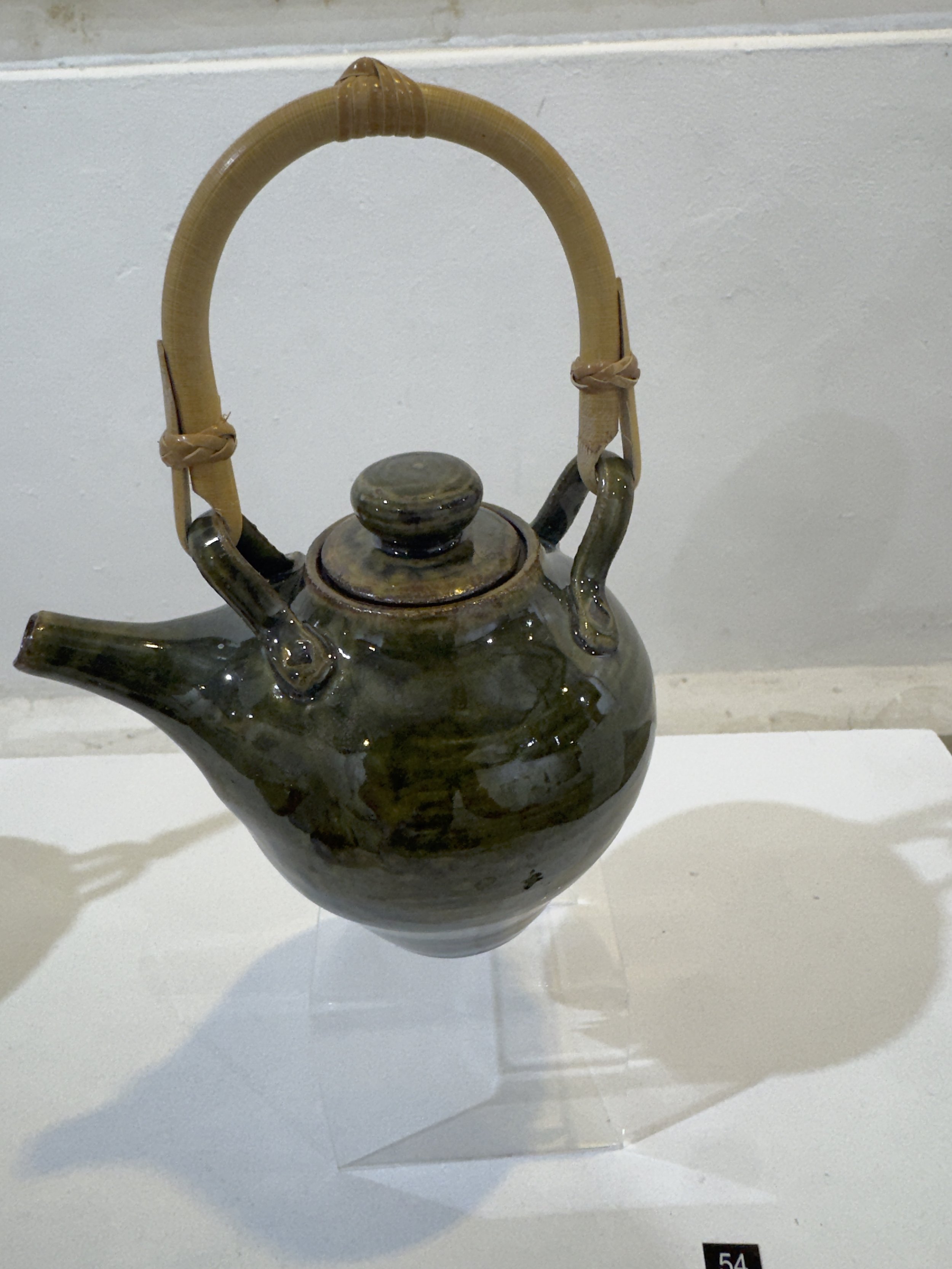  NO.54, PORCELAIN, GAS FIRED ORIBE TEAPOT   Jan Twyerould   $200