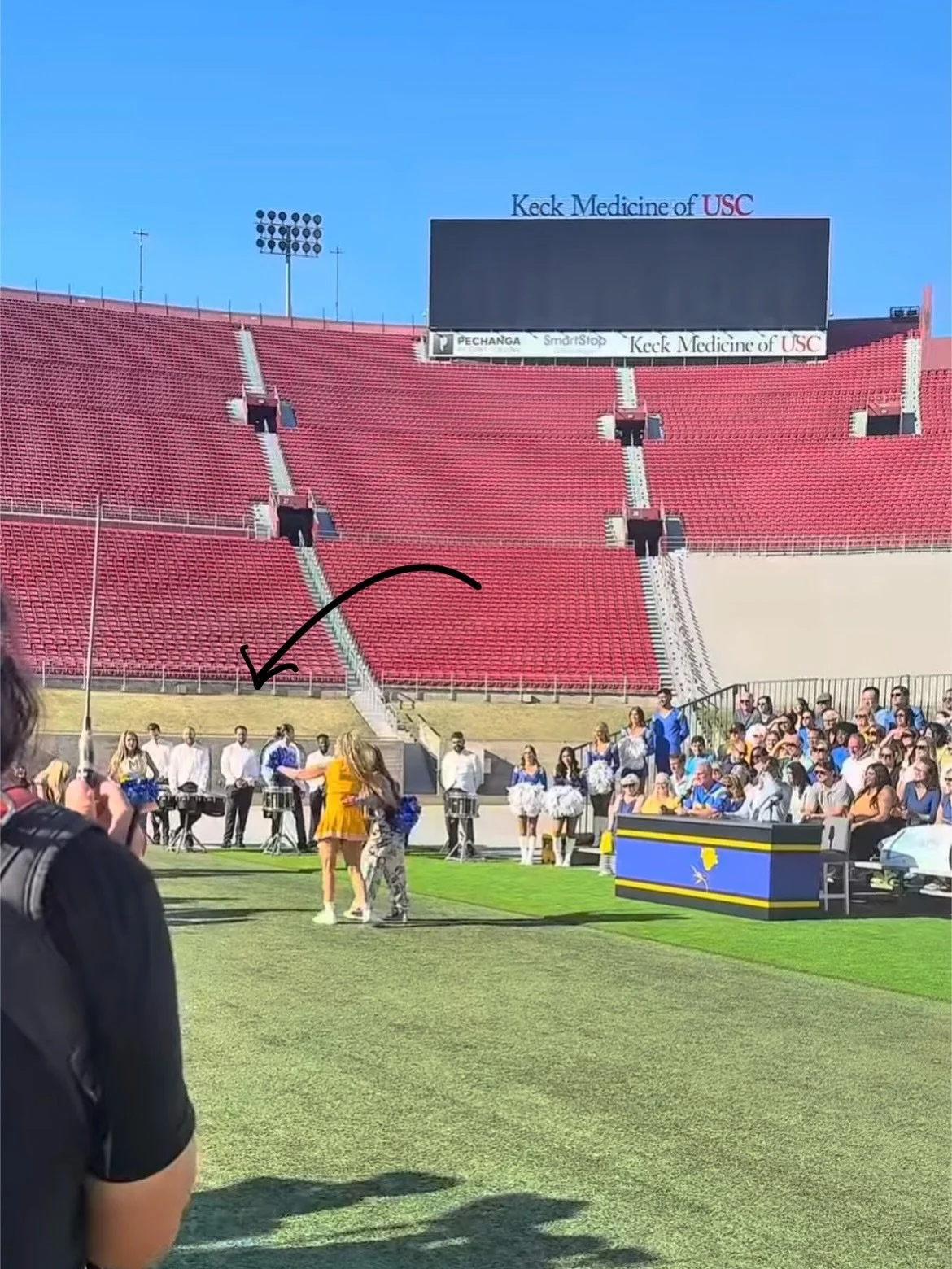 Proof that we were here! ✍🏼
@goldenbachabc now streaming 📺
Can confirm that @paulaabdul is absolutely stunning in person 🤩 
#sidleentertainment #entertainment #liveentertainment #livemusic #livedrumline #drumlineentertainment #professionaldruml