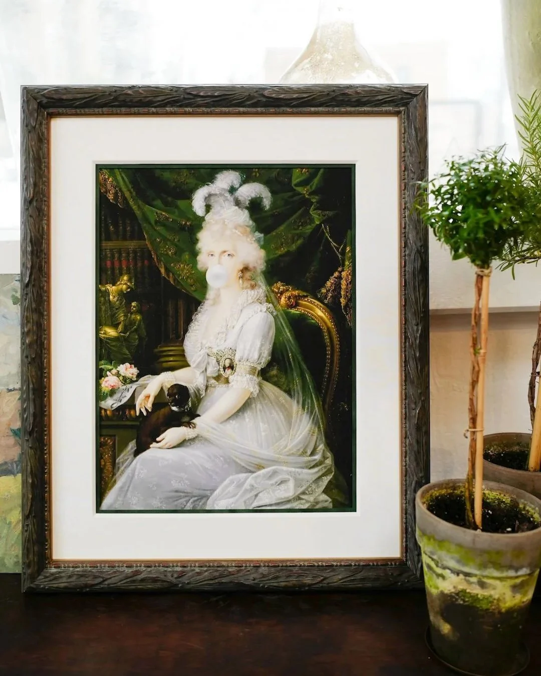 #11 of #BellaBeautiful

DAPHNE 🌿
Named for the Greek nymph transformed into a laurel tree, Daphne brings a bit of mythology&mdash;and a lot of beauty&mdash;to the frame. Hand-finished in Italy, the rich palette and layered patinas over gold leaf fee