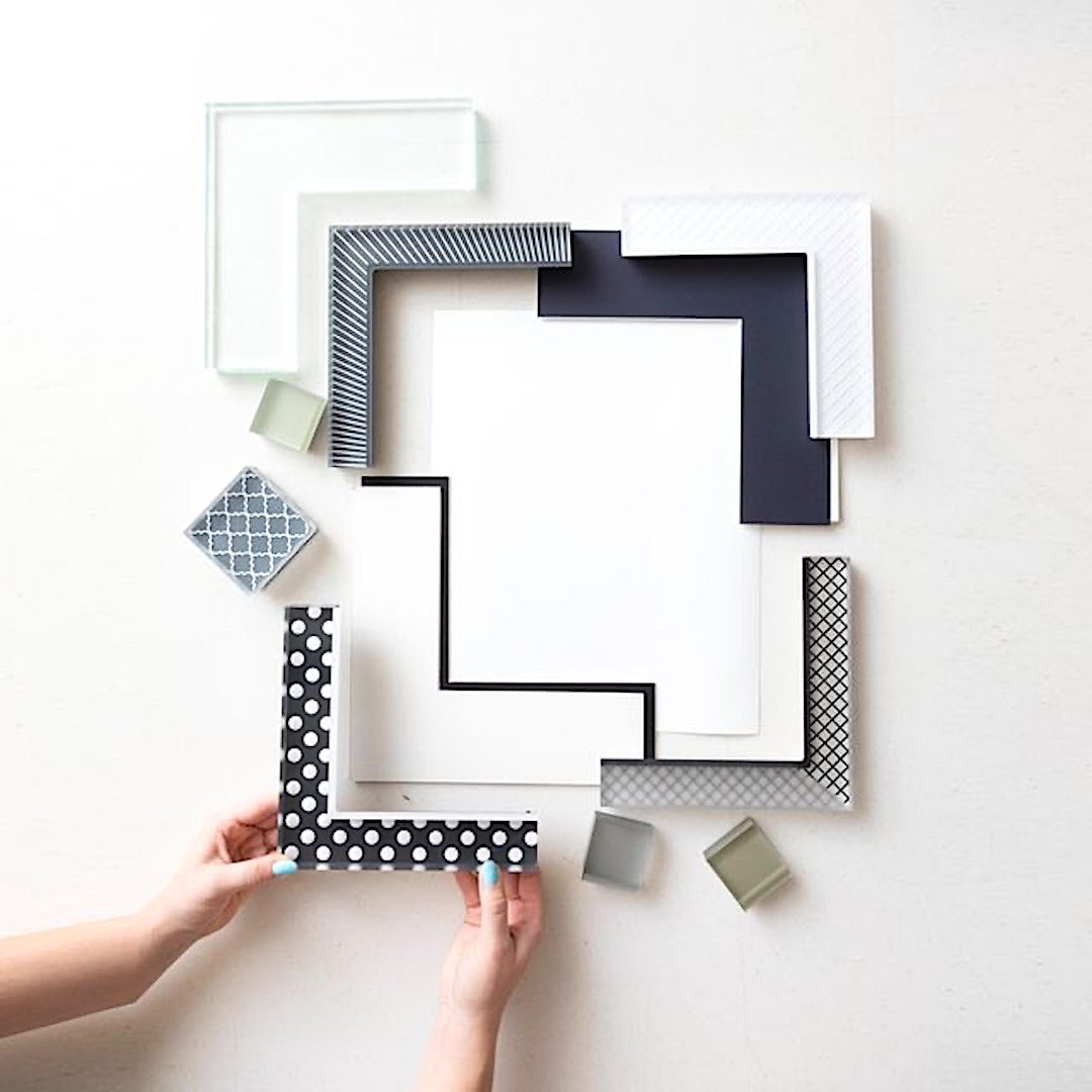 There's nothing like a Prisma palette. 💙 #bellamoulding #bellabeautiful #bellaprisma #prismaframes #acrylicframes #prismaframing #customframing #customacrylicframes #fridayframes #fridayframing